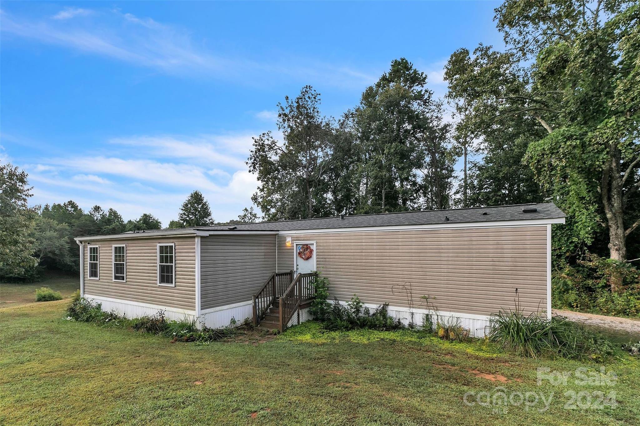 199 Raven Lane Property Photo 2