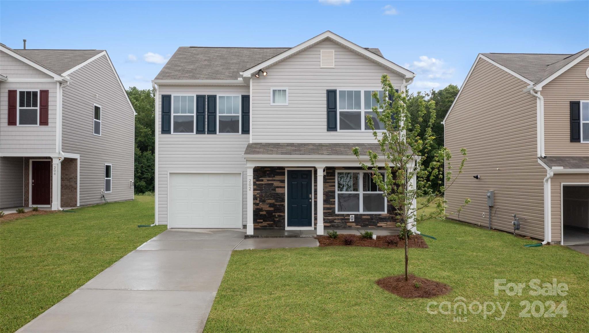 96 Madelyn Drive Property Photo 3