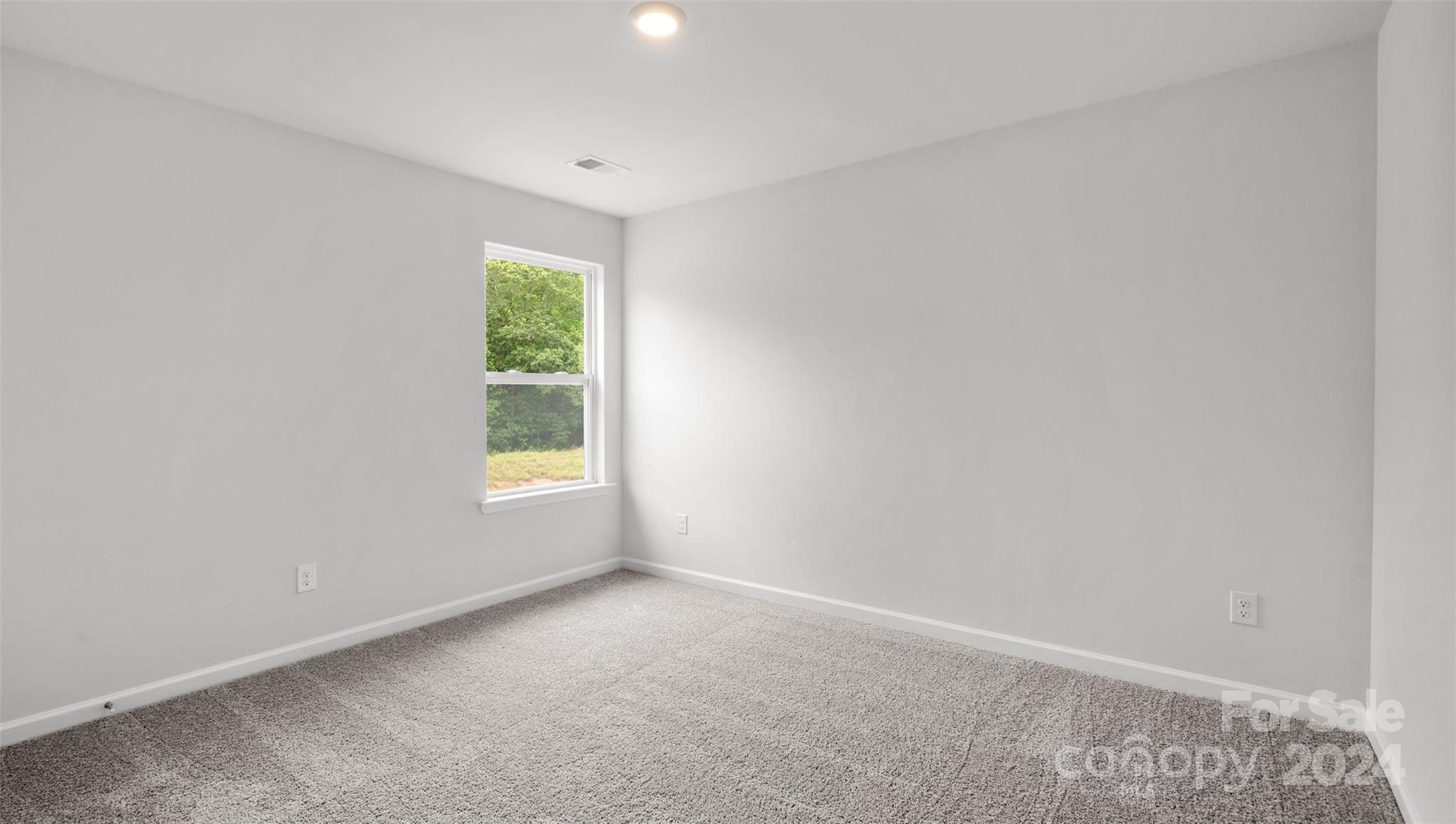 96 Madelyn Drive Property Photo 12