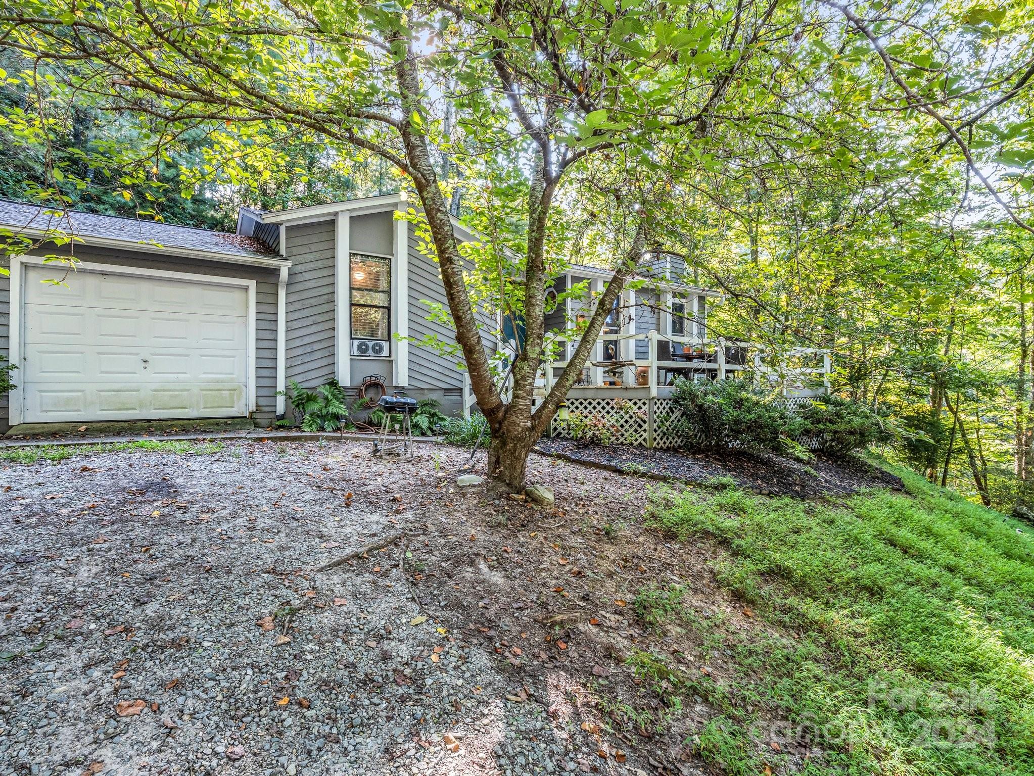 1156 Crab Creek Road Property Photo 2