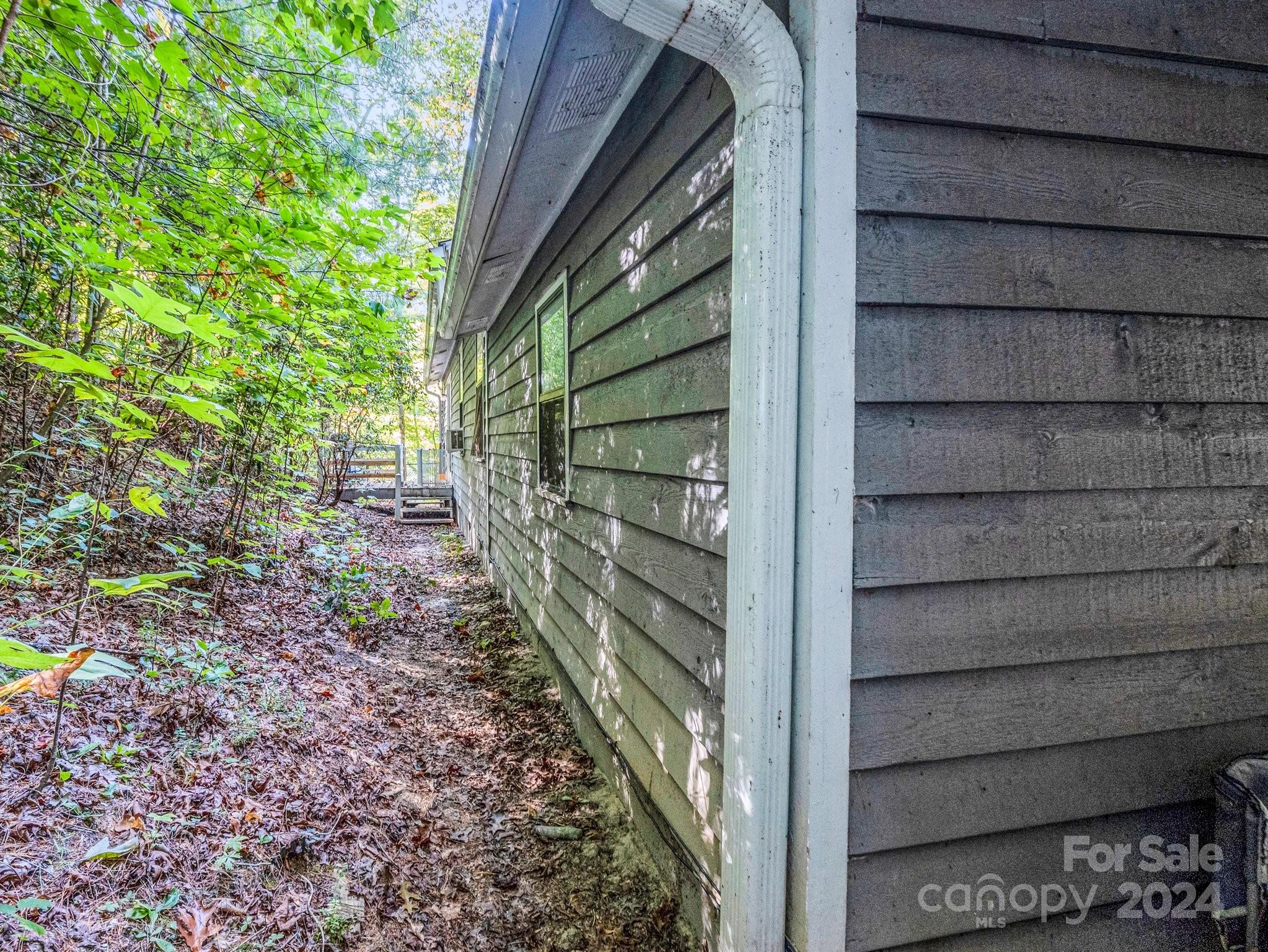 1156 Crab Creek Road Property Photo 5