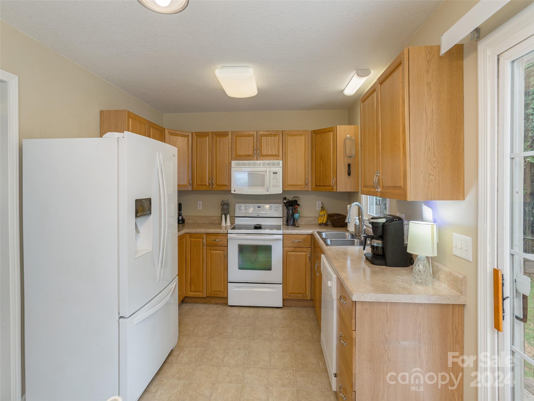 423 Oklahoma Avenue Property Photo 11