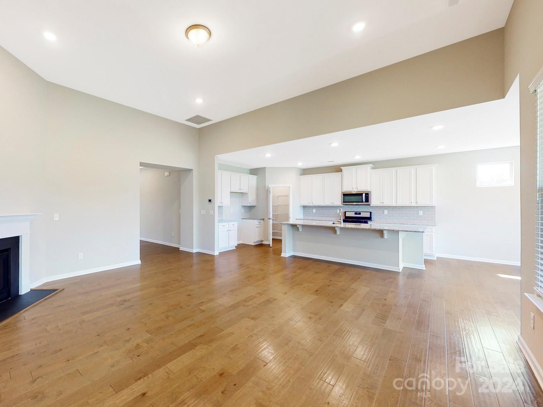 322 Muirfield Way Property Photo 12