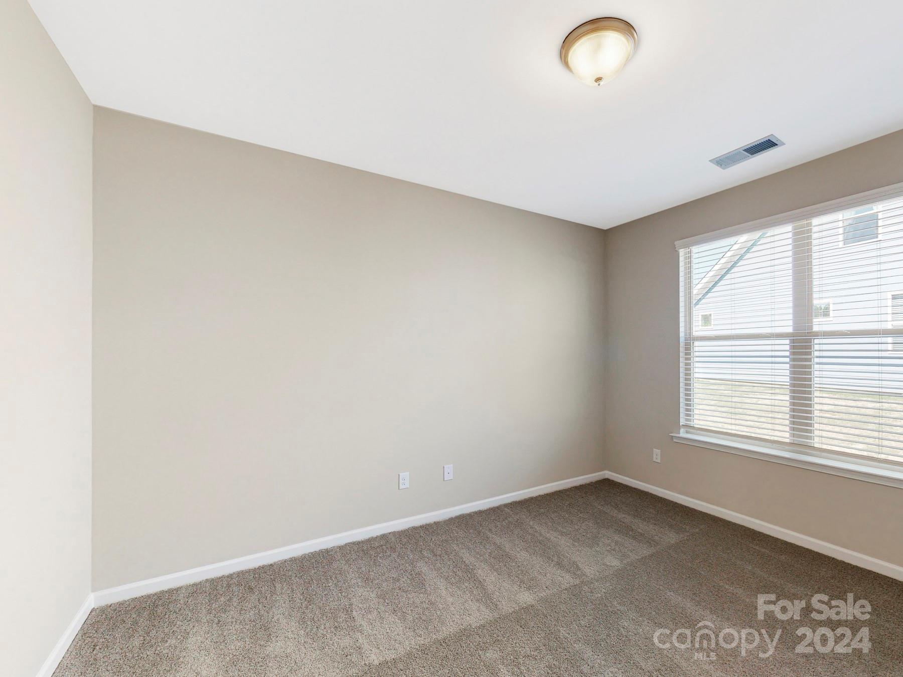 322 Muirfield Way Property Photo 22