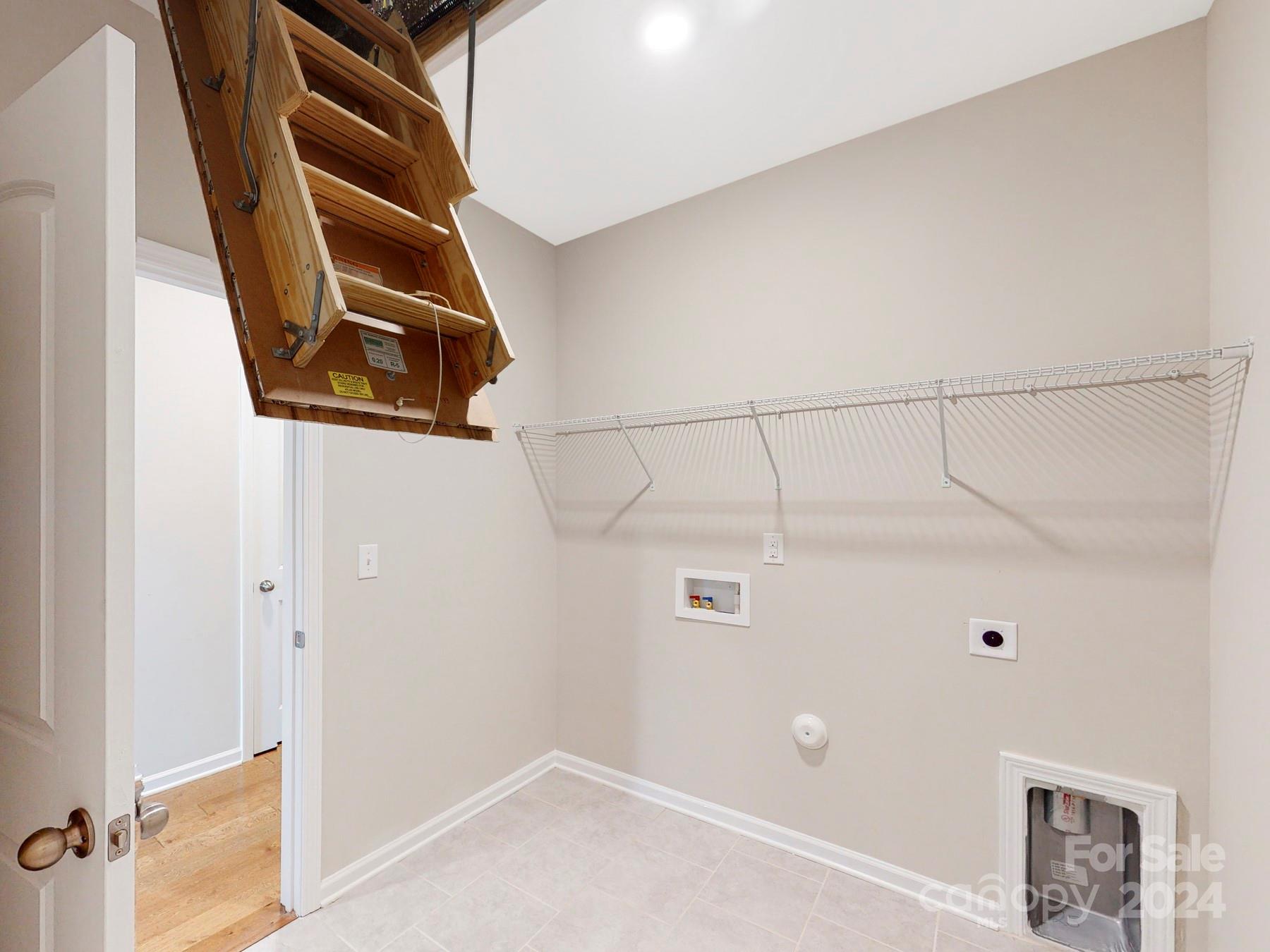 322 Muirfield Way Property Photo 24