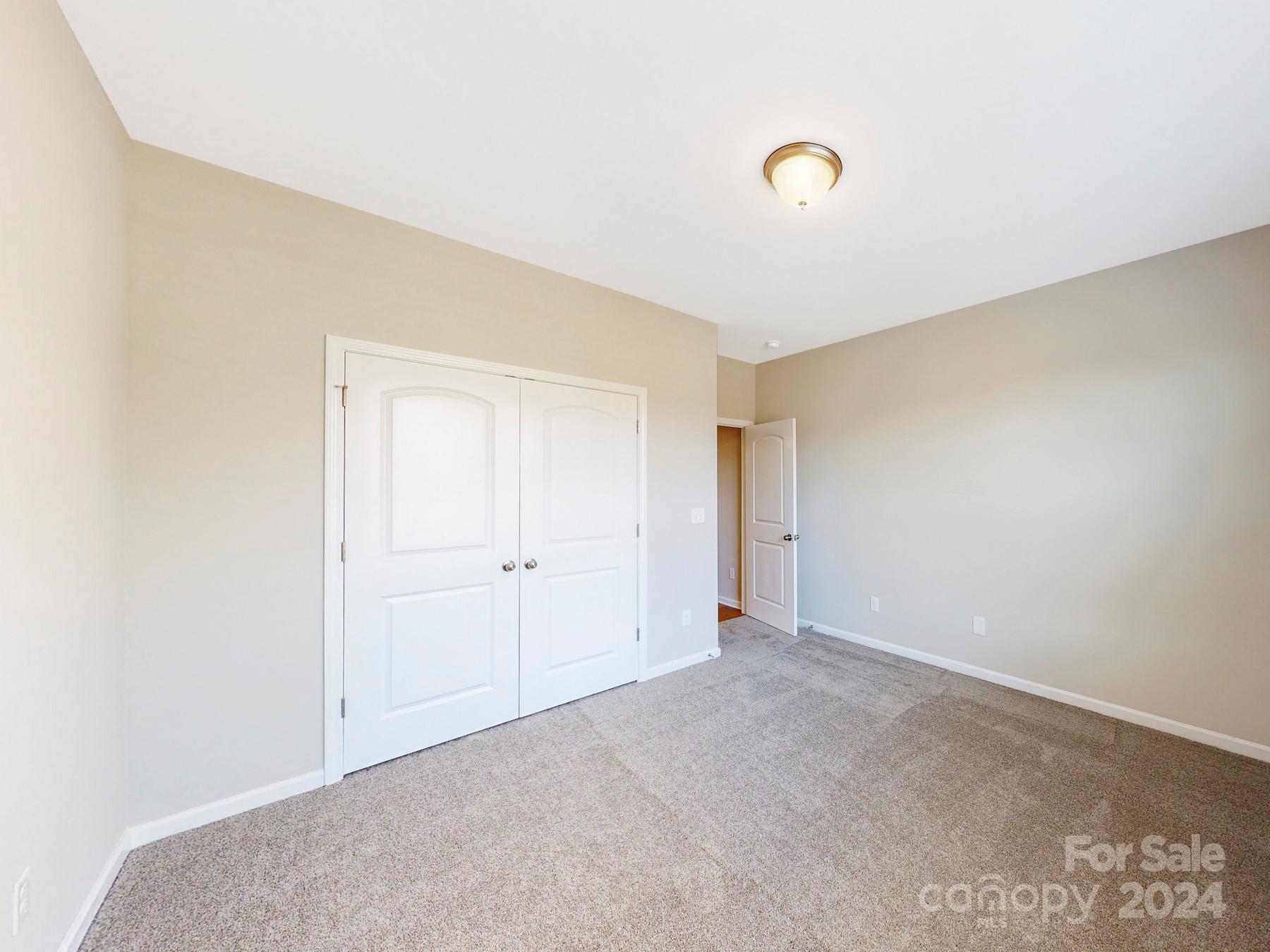 322 Muirfield Way Property Photo 33
