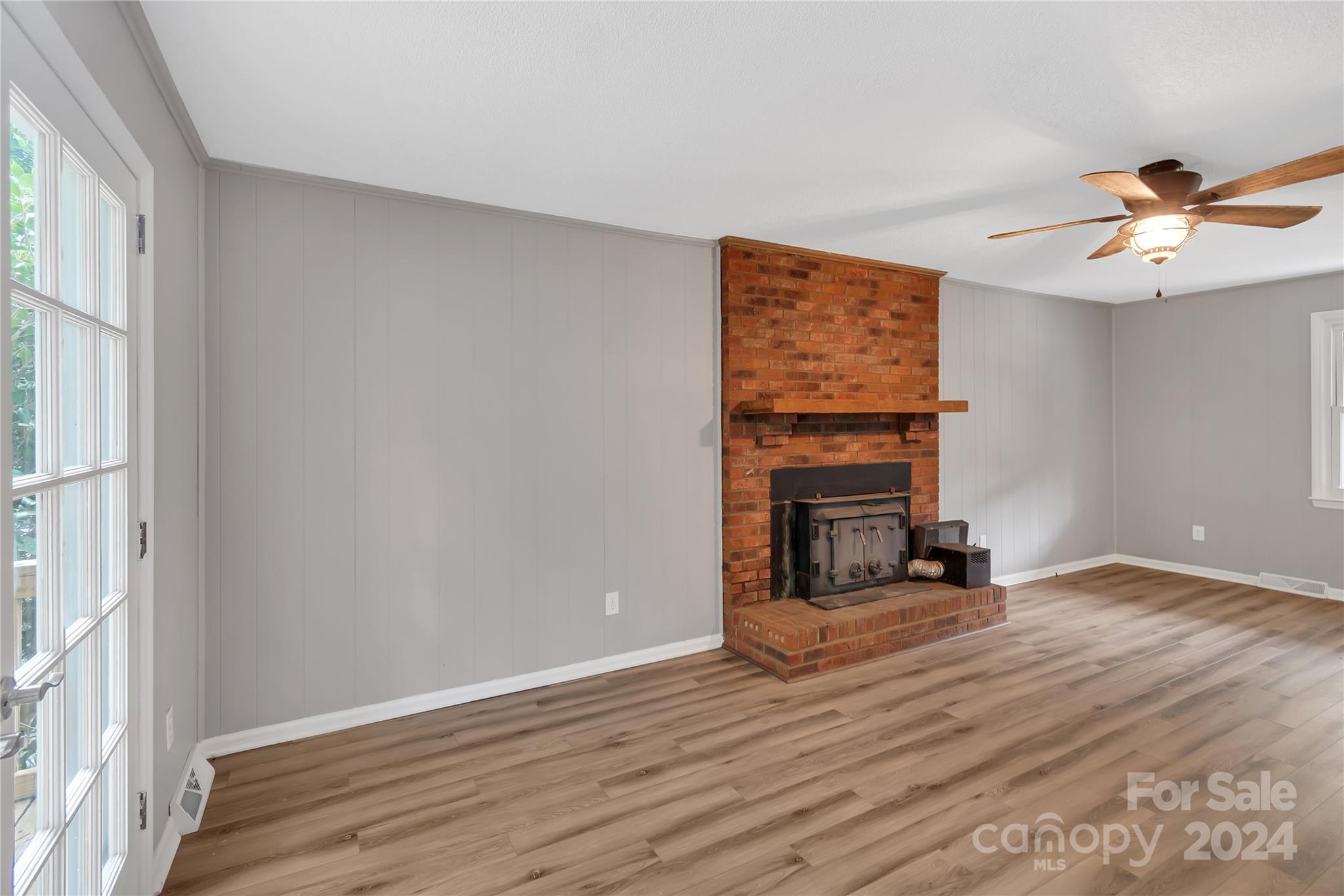 511 Colorado Trail Property Photo 5