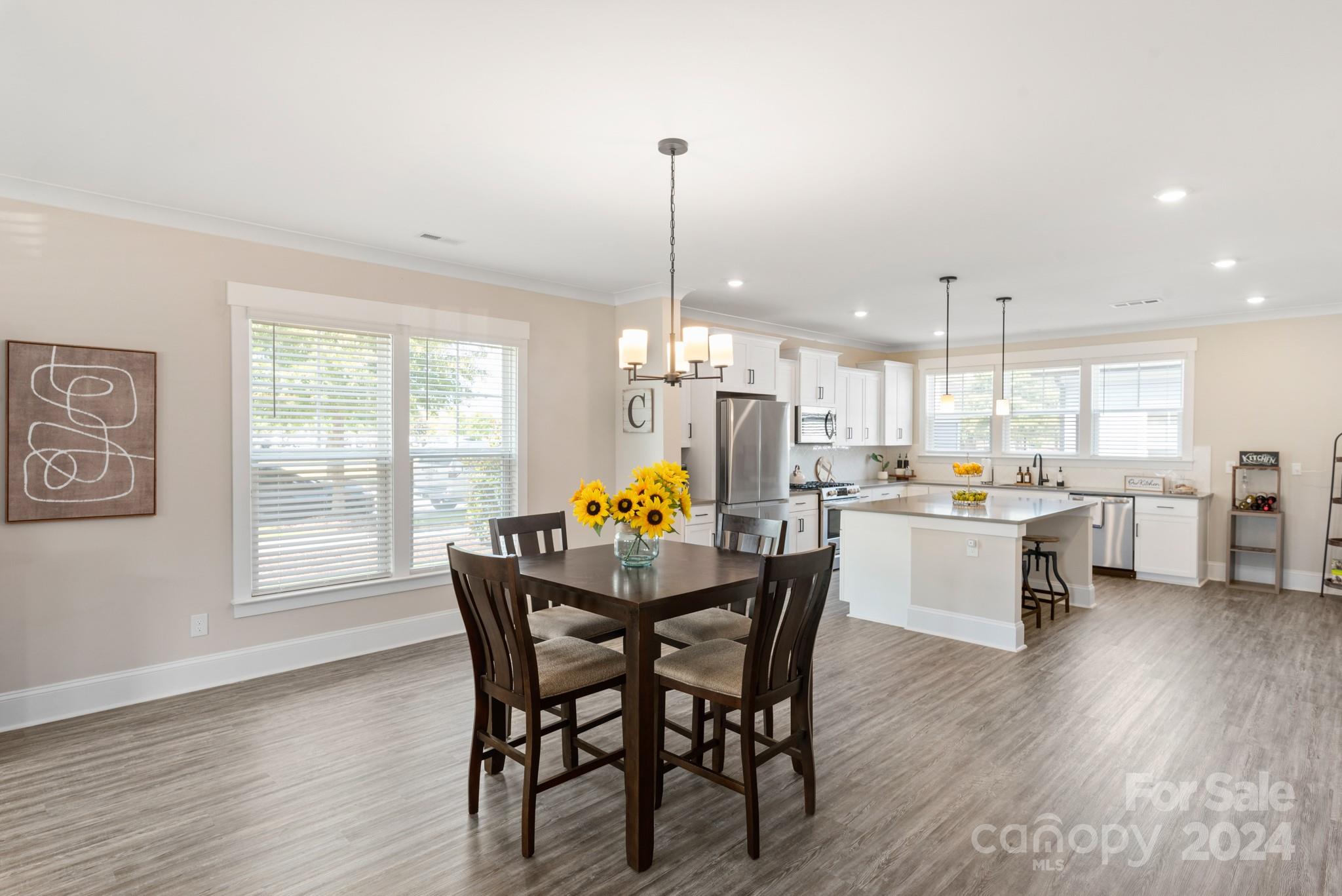 1100 Herrons Ferry Road Property Photo 8