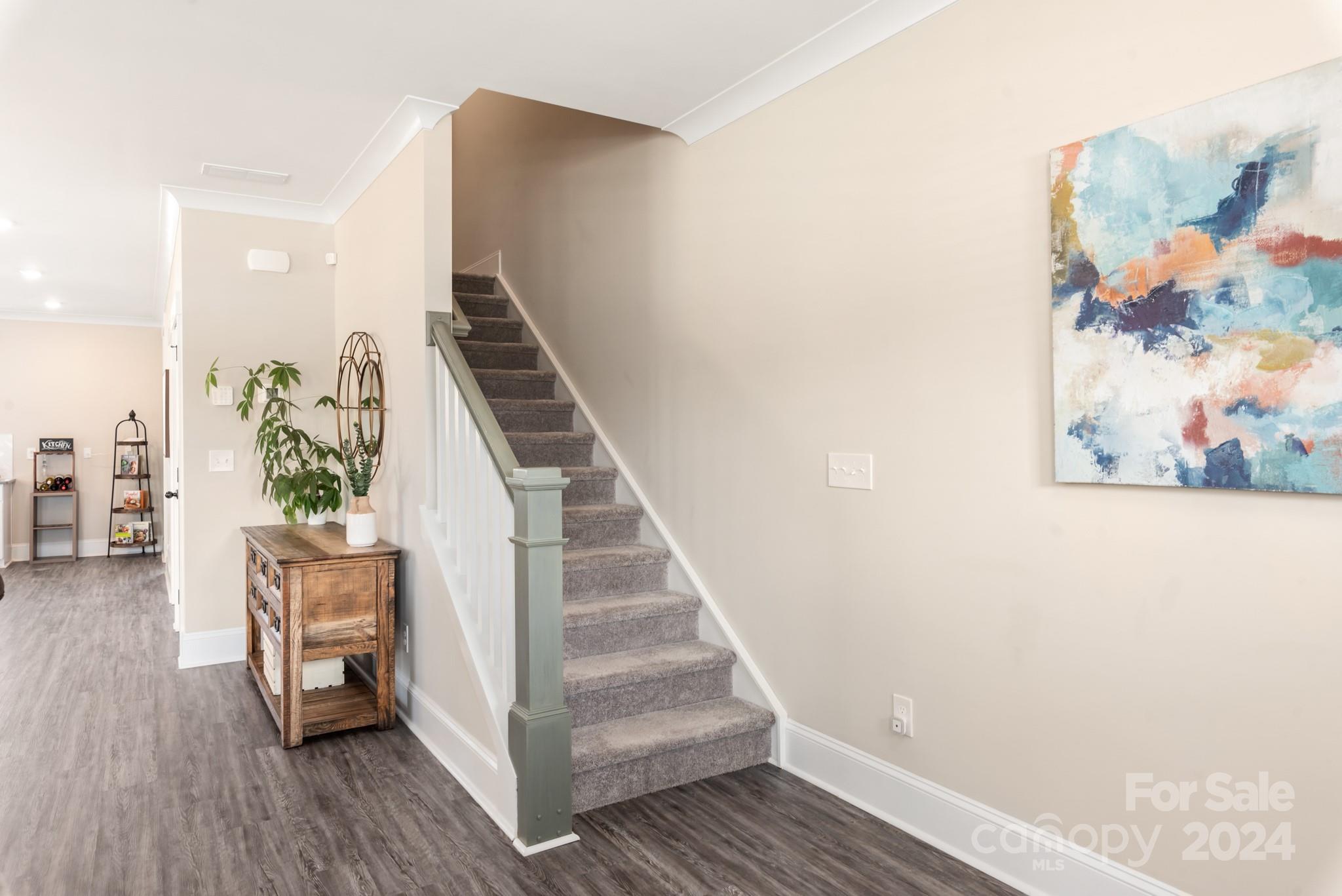 1100 Herrons Ferry Road Property Photo 10