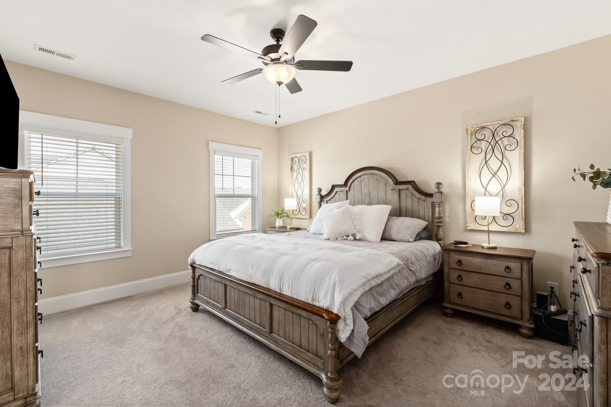 1100 Herrons Ferry Road Property Photo 11