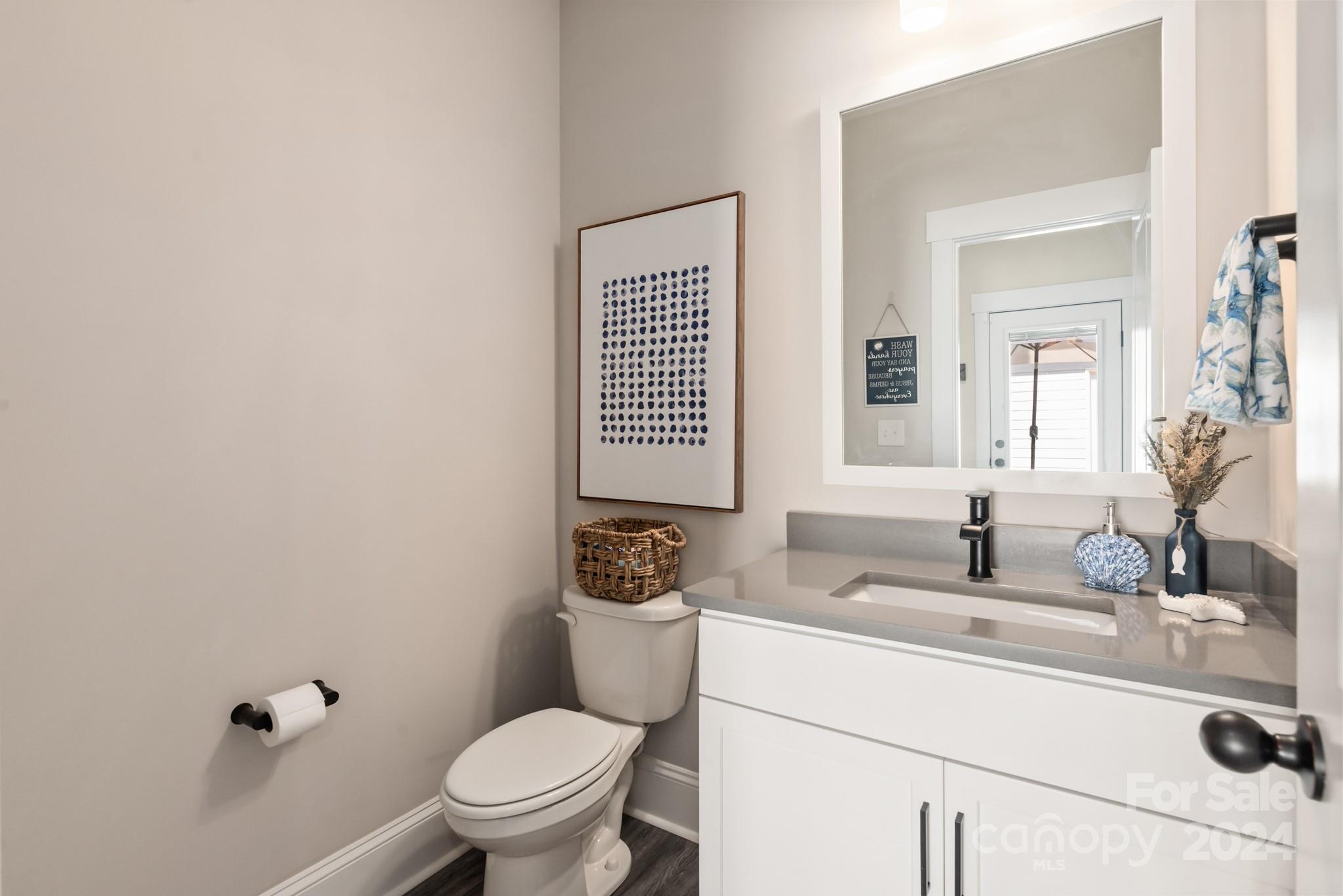 1100 Herrons Ferry Road Property Photo 20