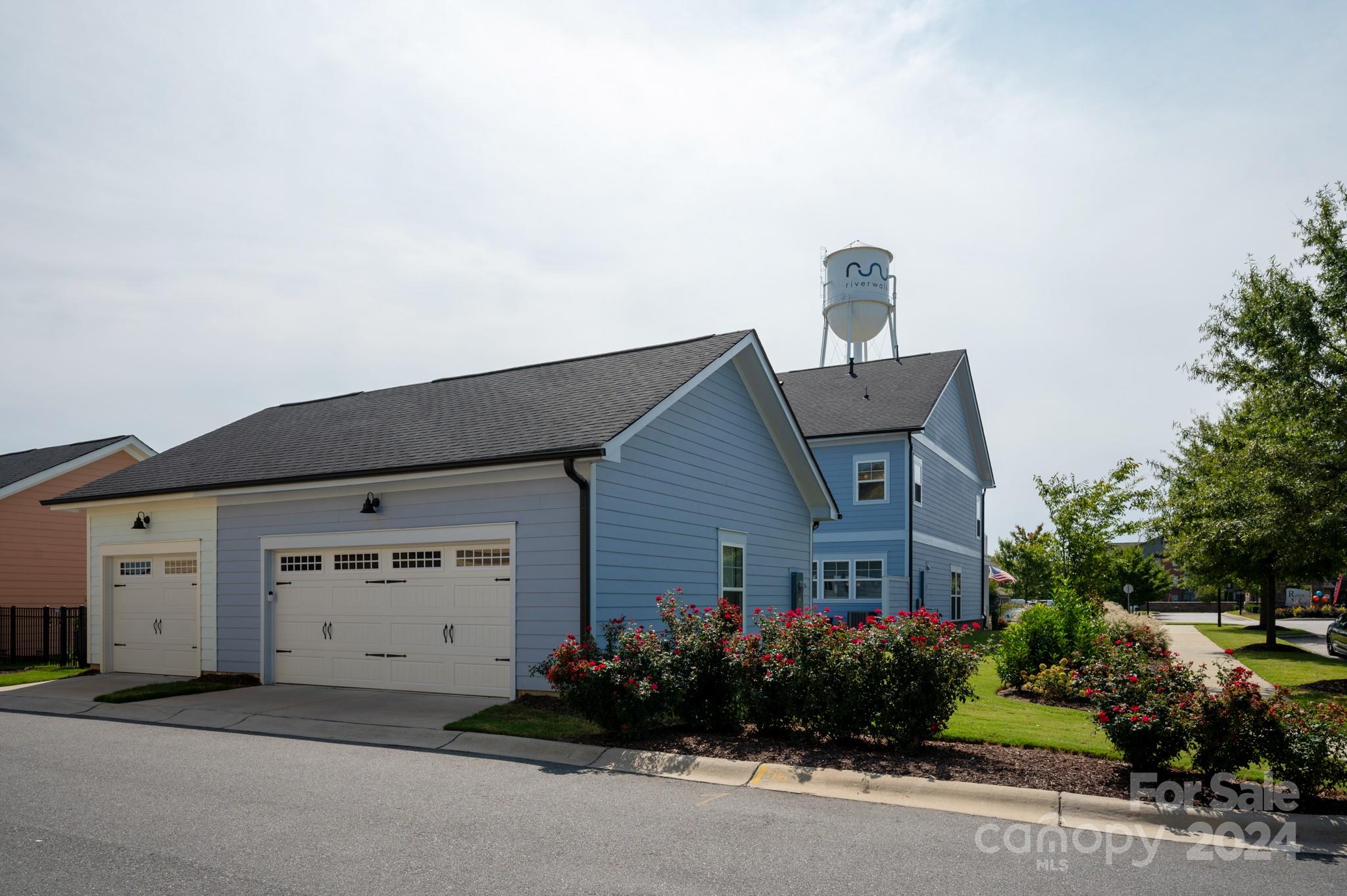 1100 Herrons Ferry Road Property Photo 25