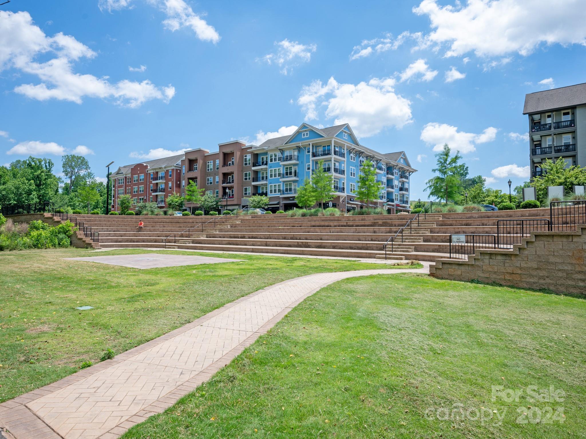 1100 Herrons Ferry Road Property Photo 33