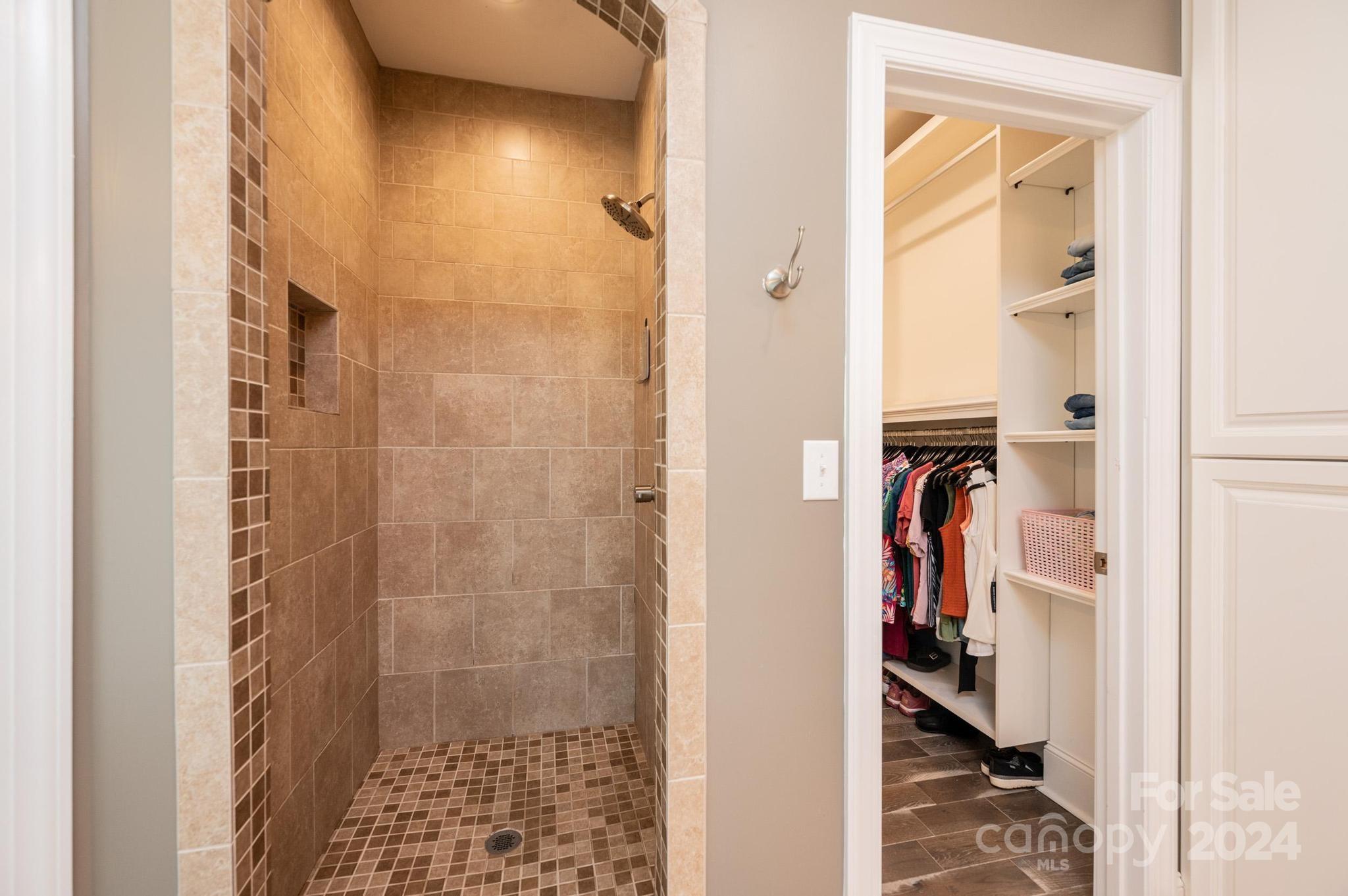 1936 46th Avenue Drive Property Photo 18