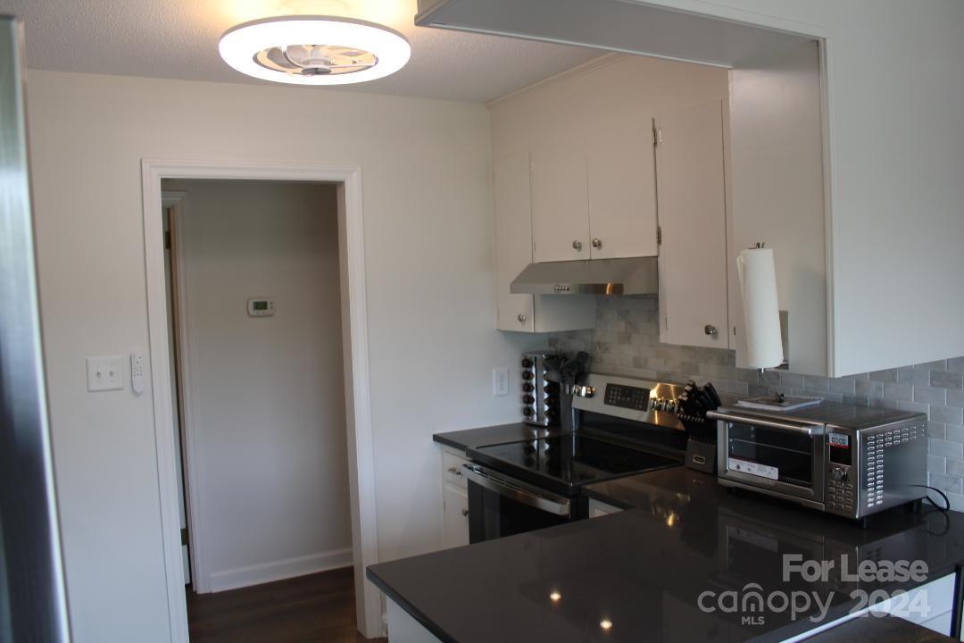21205 Lakeview Circle Property Photo 8