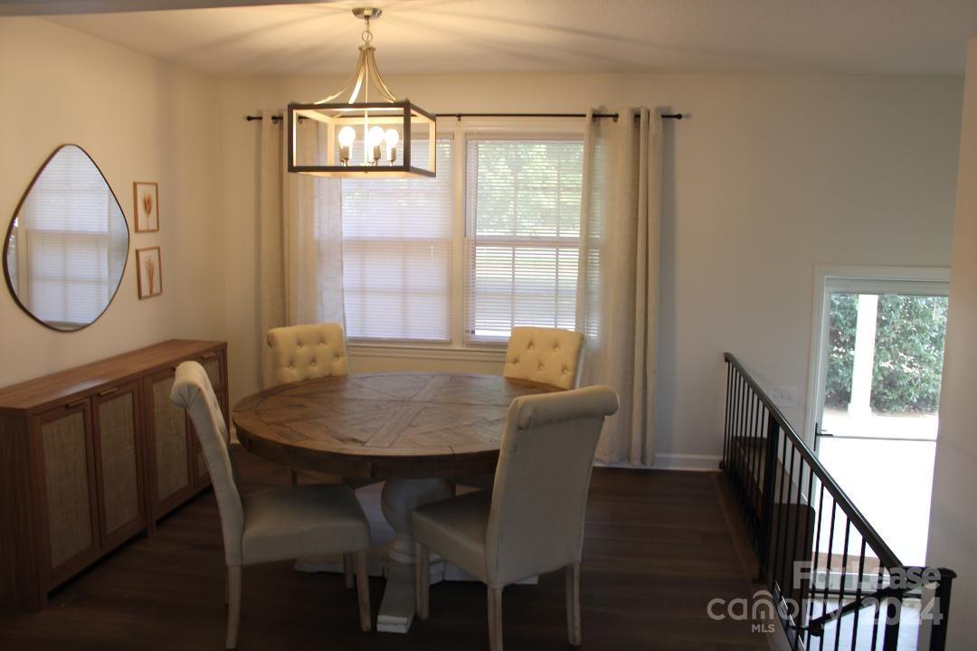 21205 Lakeview Circle Property Photo 11