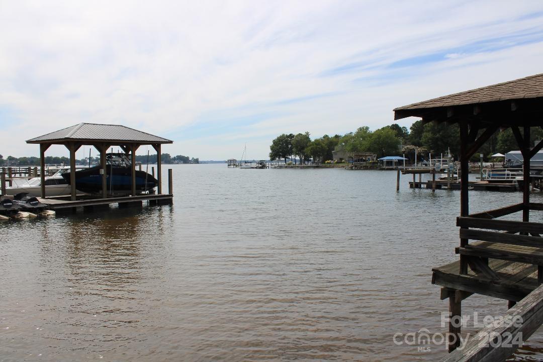 21205 Lakeview Circle Property Photo 32