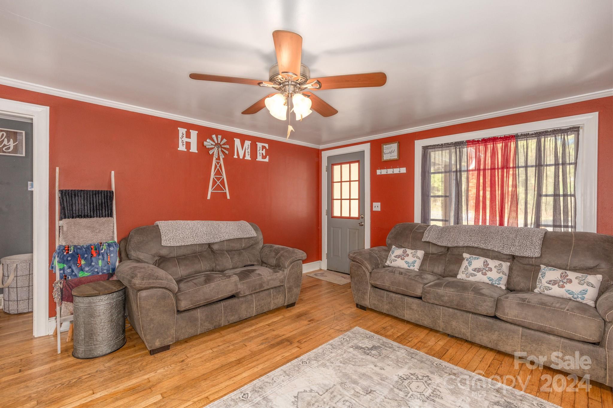 2906 Rabbit Skin Road Property Photo 6