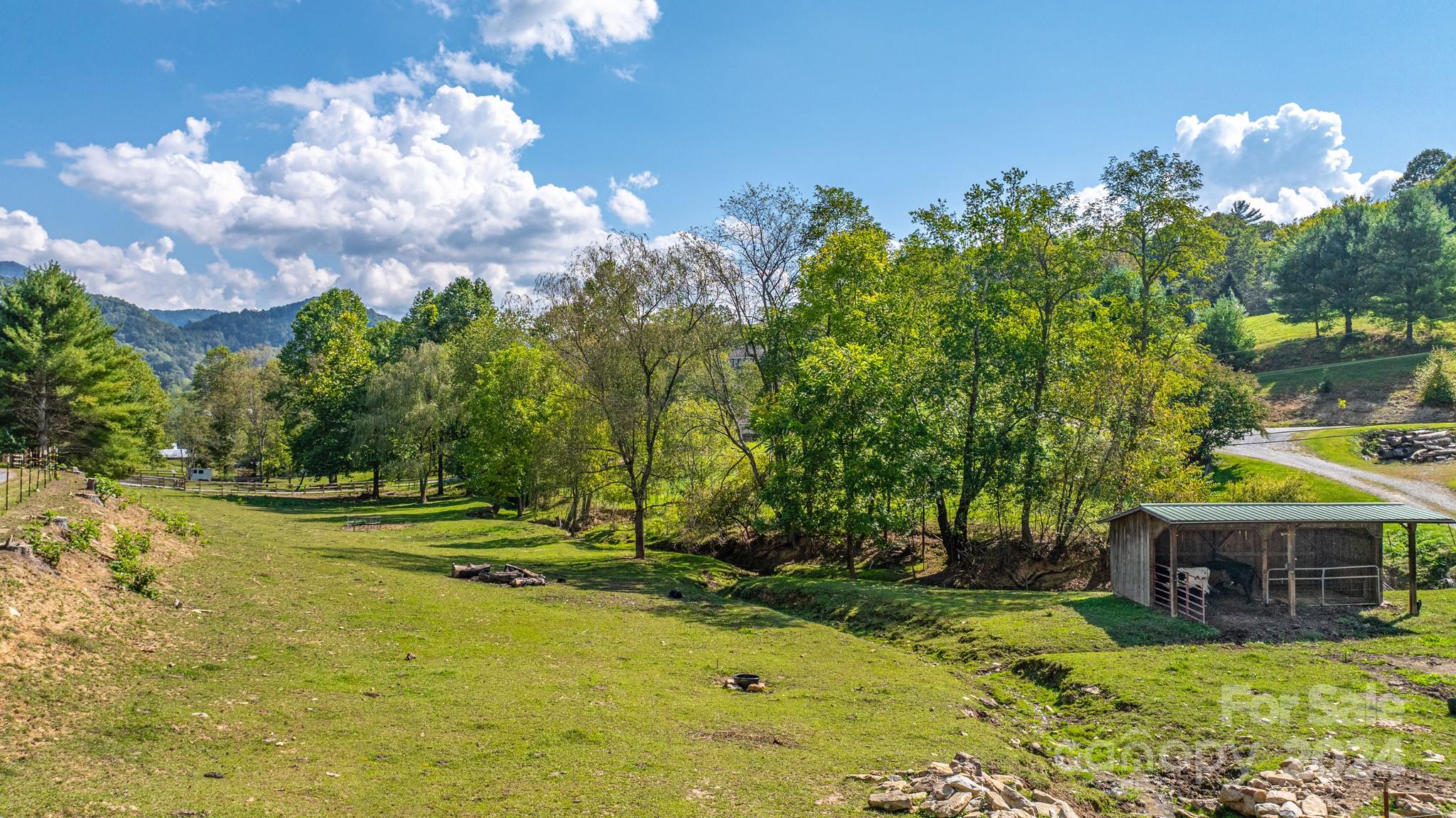 2906 Rabbit Skin Road Property Photo 34