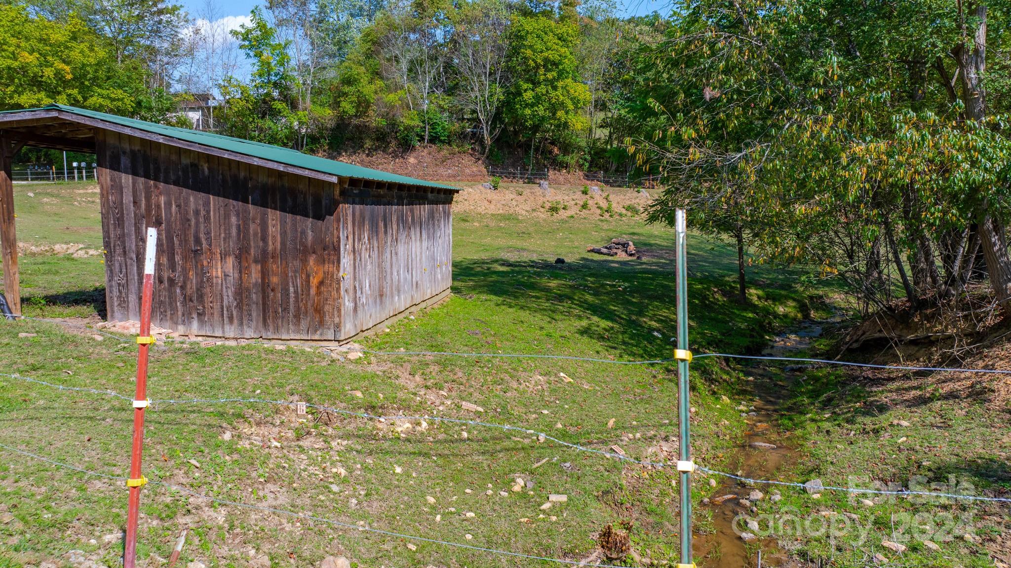 2906 Rabbit Skin Road Property Photo 37