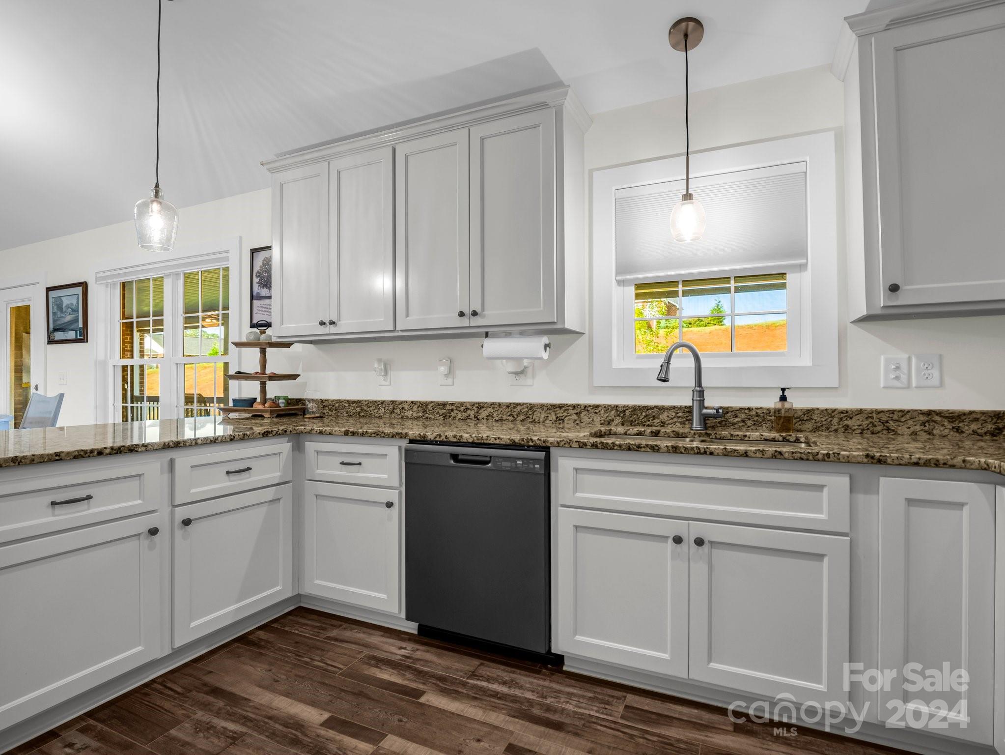 130 Central Park Circle Property Photo 15