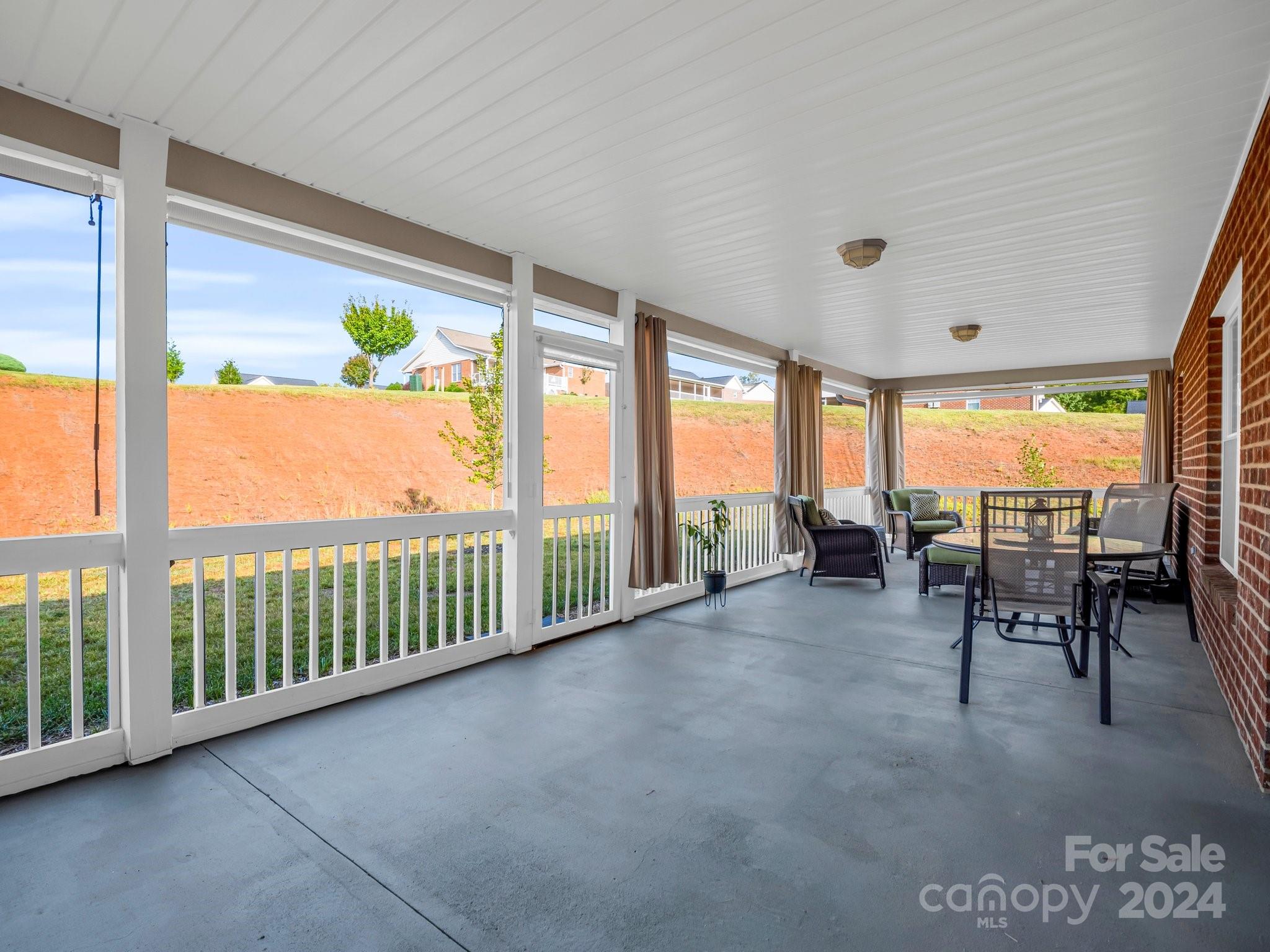 130 Central Park Circle Property Photo 19