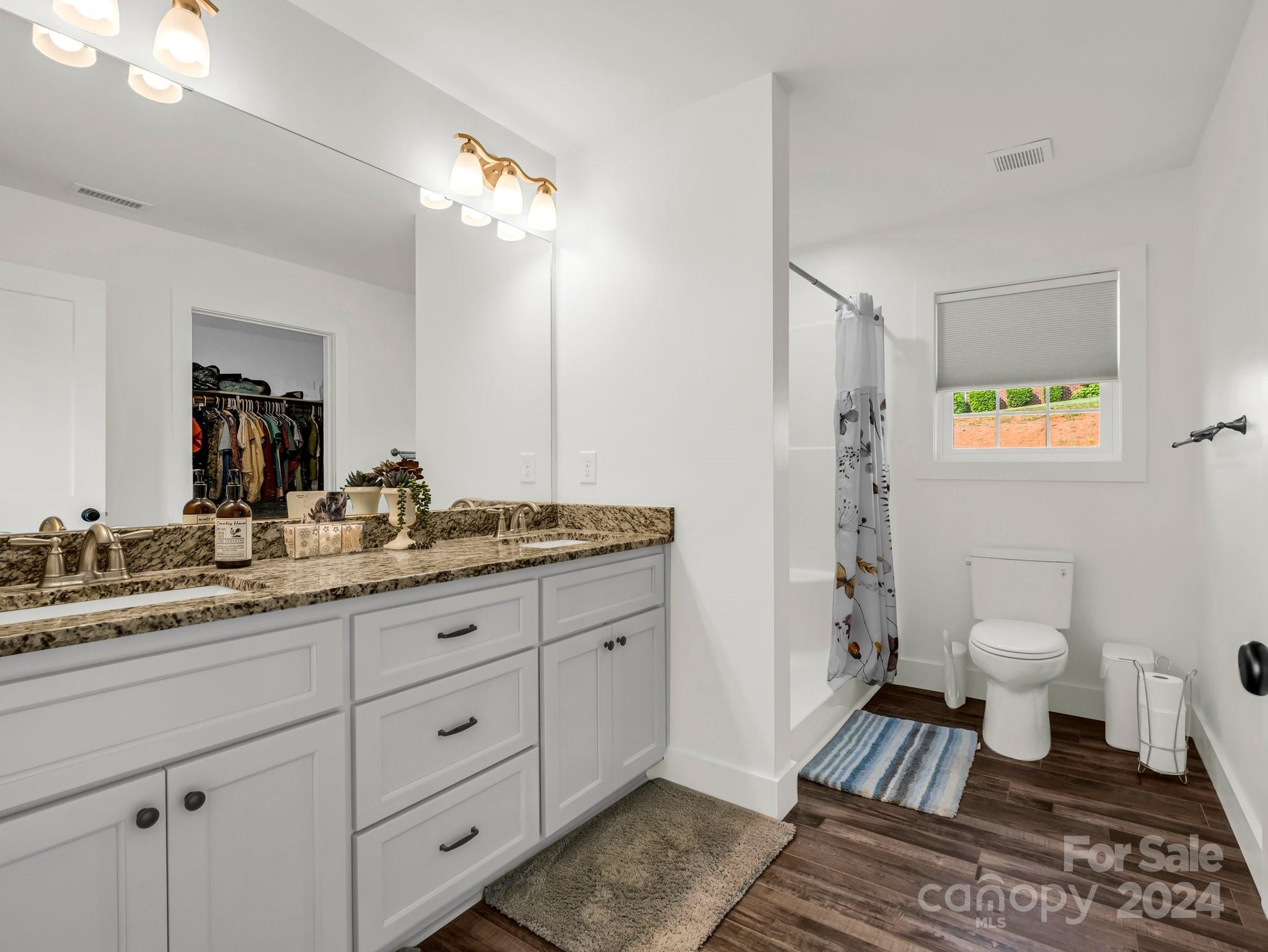 130 Central Park Circle Property Photo 24