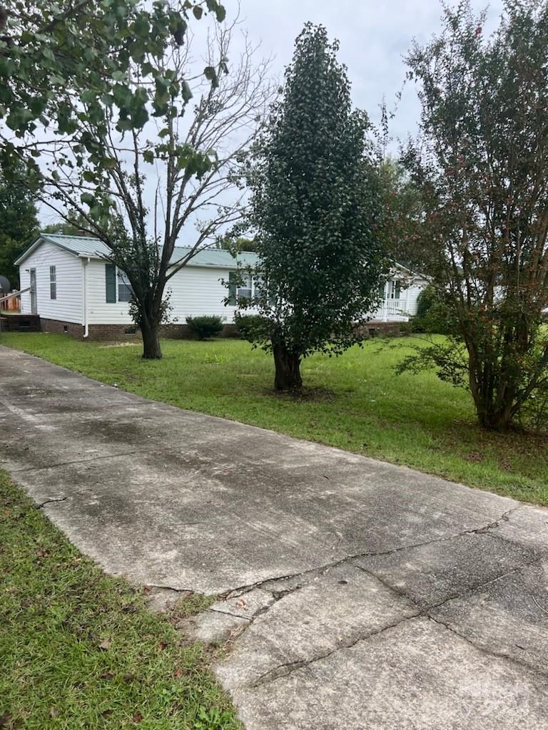 103 Paula Lane Property Photo 4