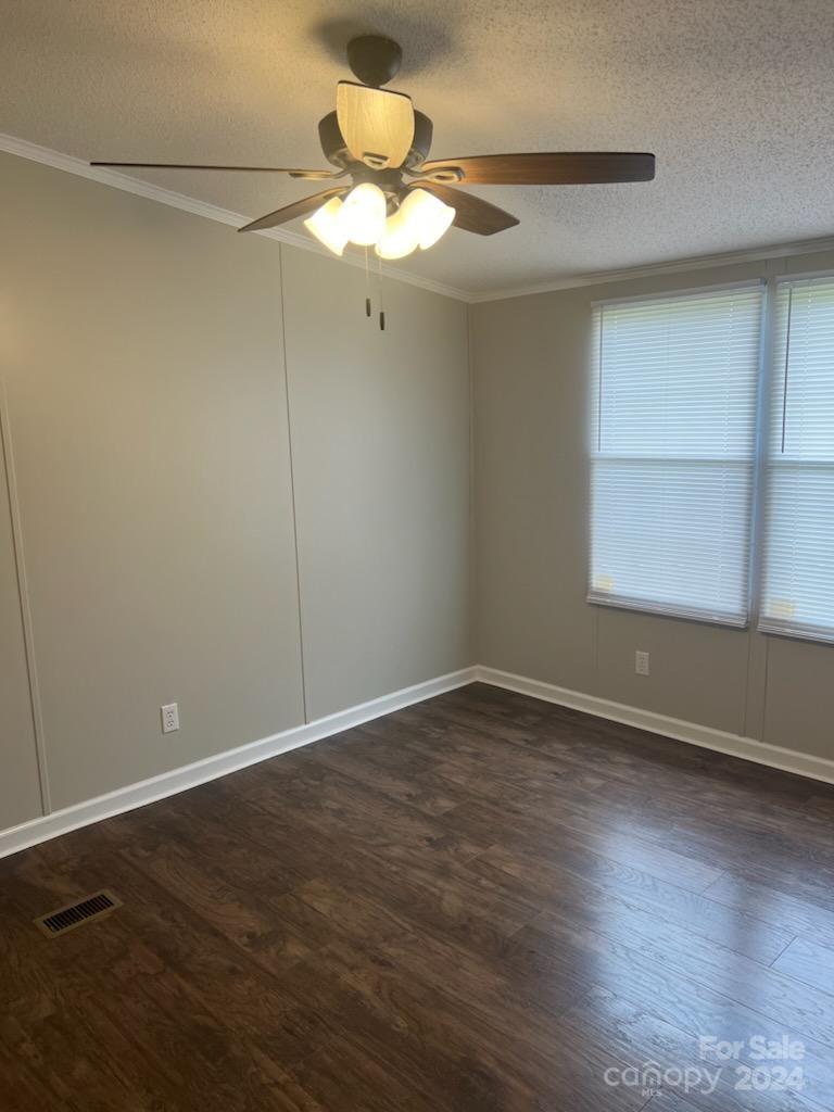 103 Paula Lane Property Photo 10