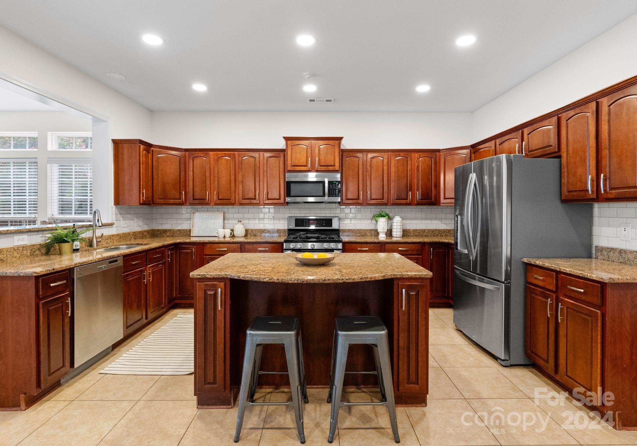8803 Cool Meadow Drive Property Photo 13