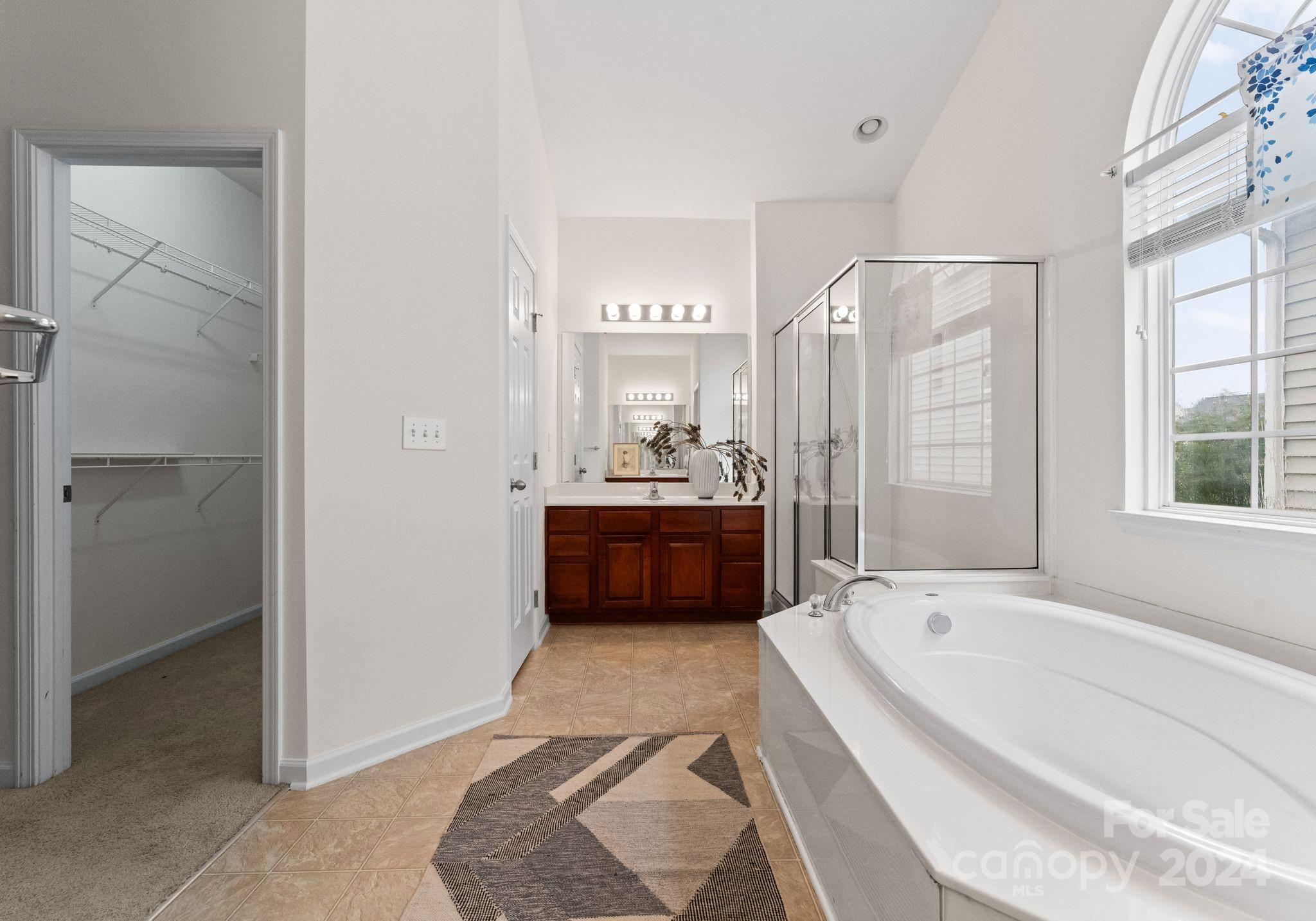 8803 Cool Meadow Drive Property Photo 26