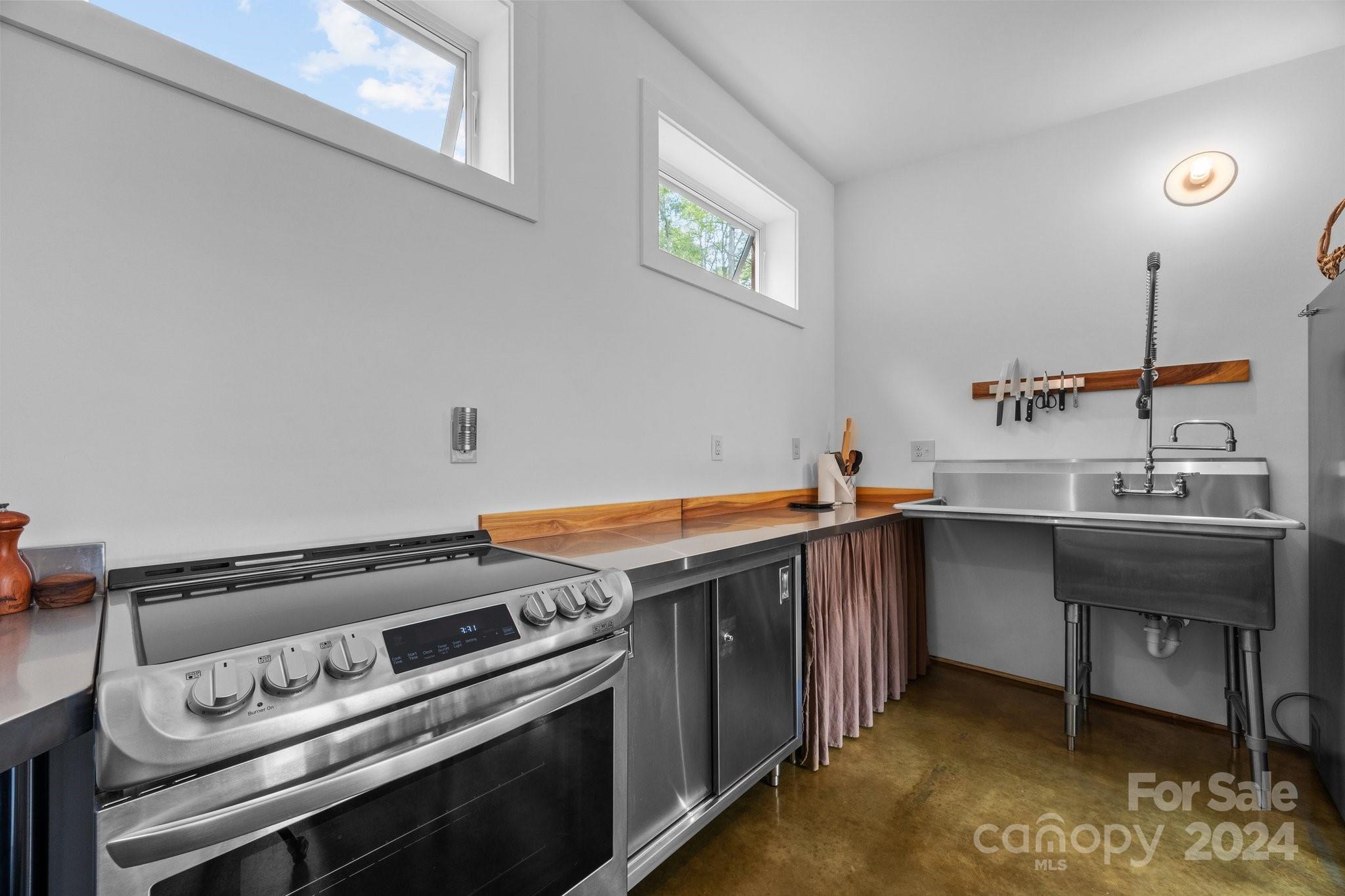 44 Brookside Drive Property Photo 7