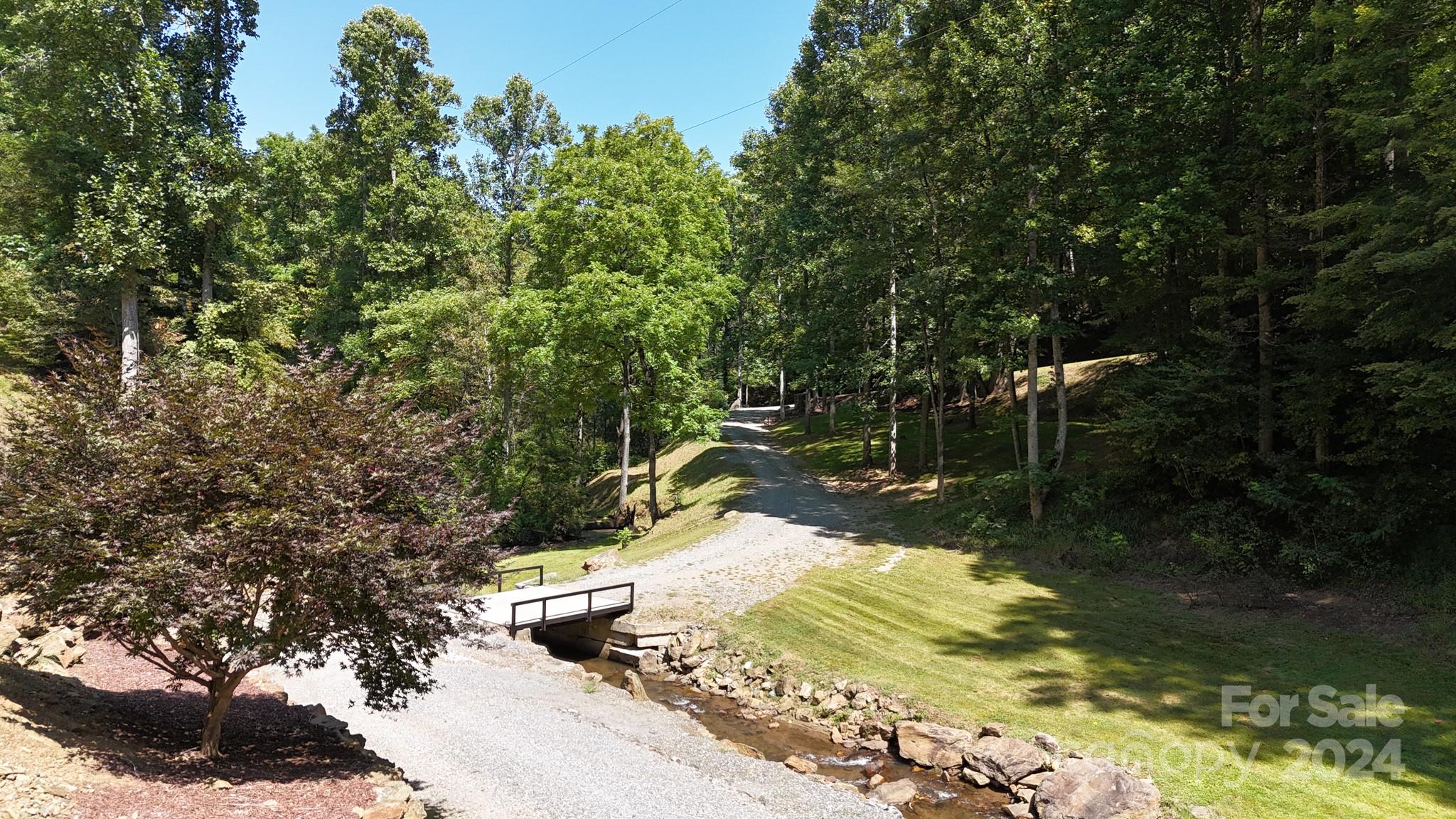1438 Pumpkintown Road Property Photo 8