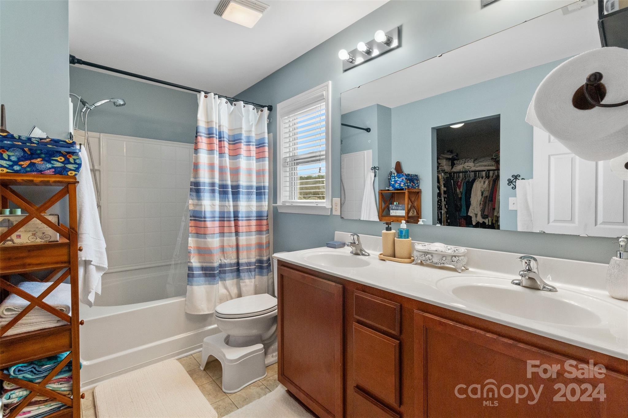 5051 Meanna Drive Property Photo 21