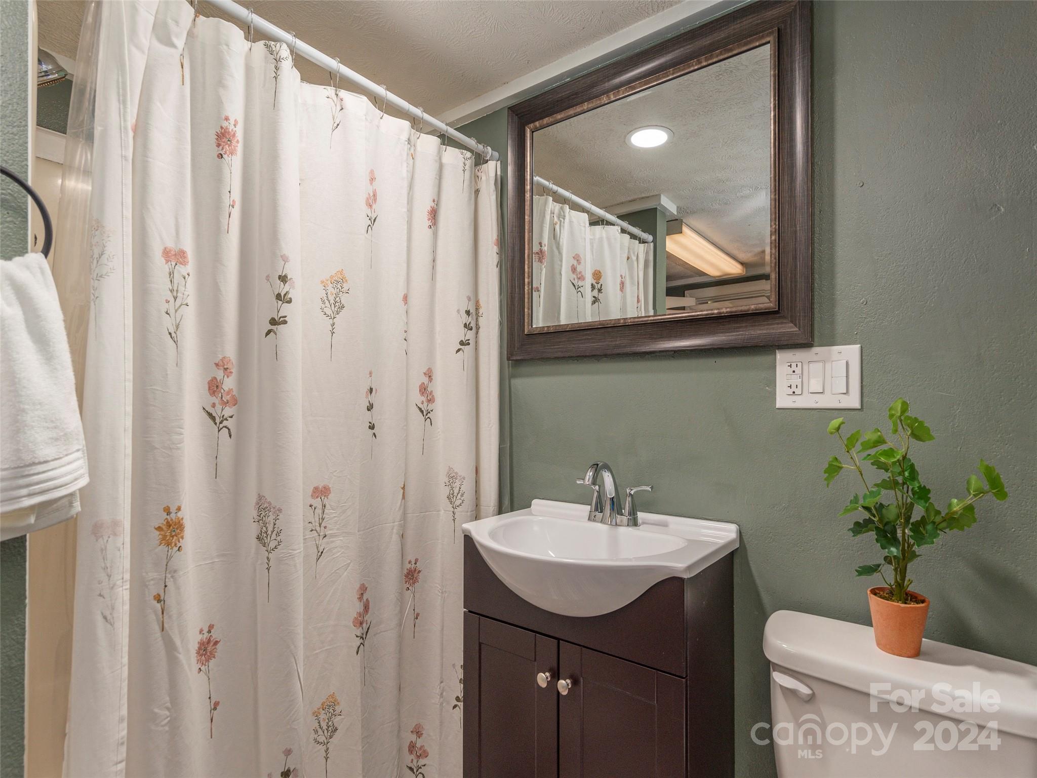 35 Wachayu Drive Property Photo 9