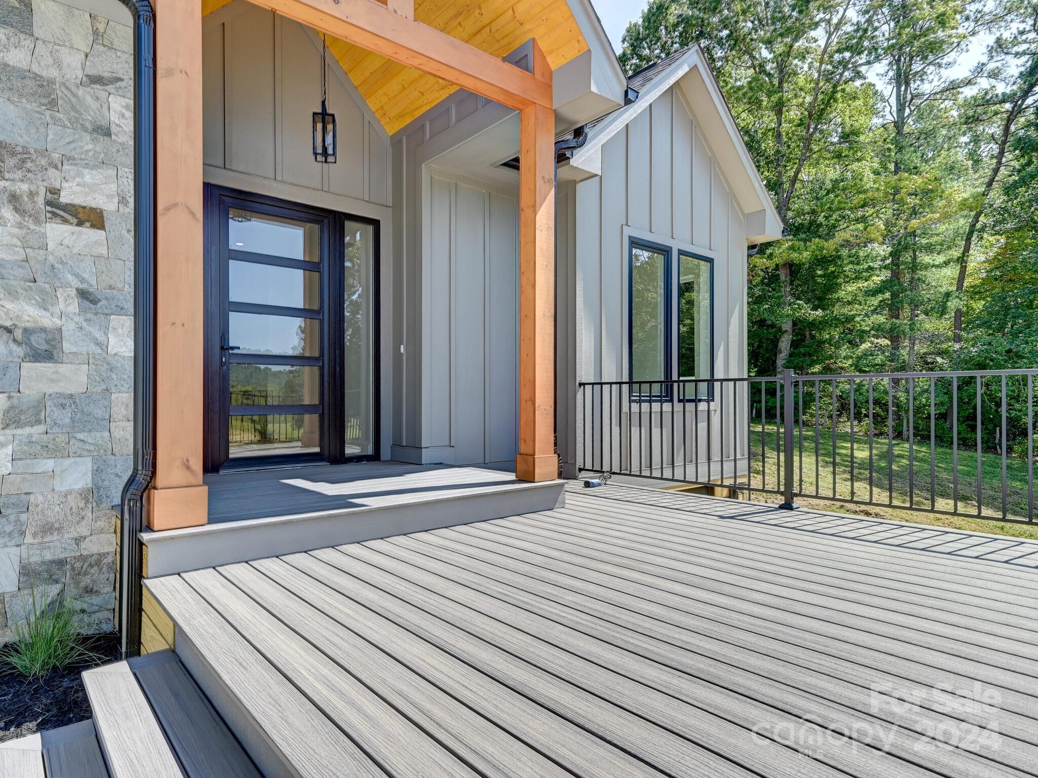 217 Thistle Ridge Court Property Photo 3