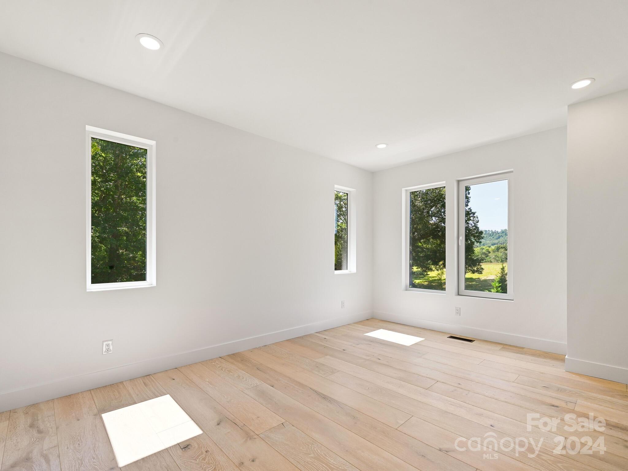 217 Thistle Ridge Court Property Photo 28