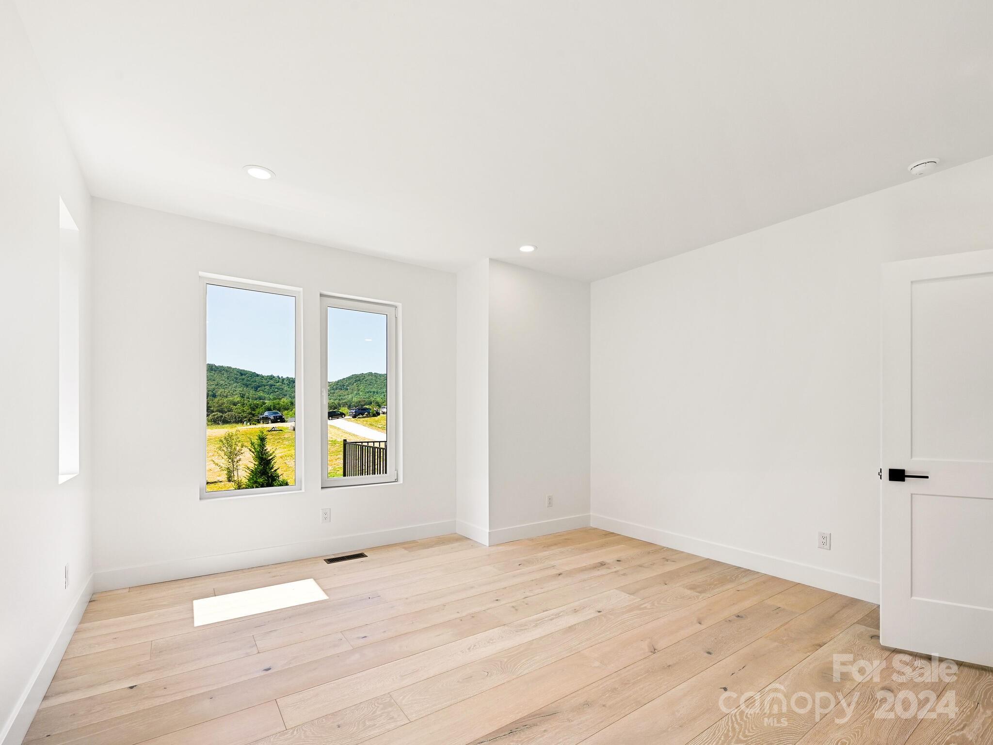 217 Thistle Ridge Court Property Photo 29