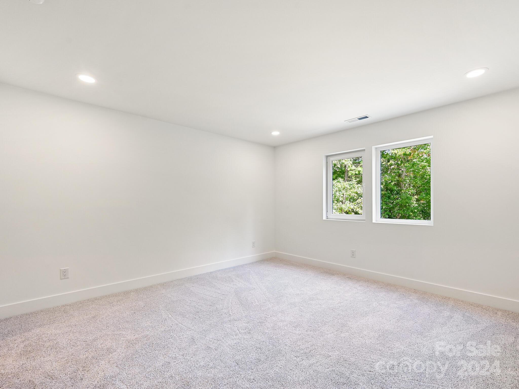 217 Thistle Ridge Court Property Photo 34