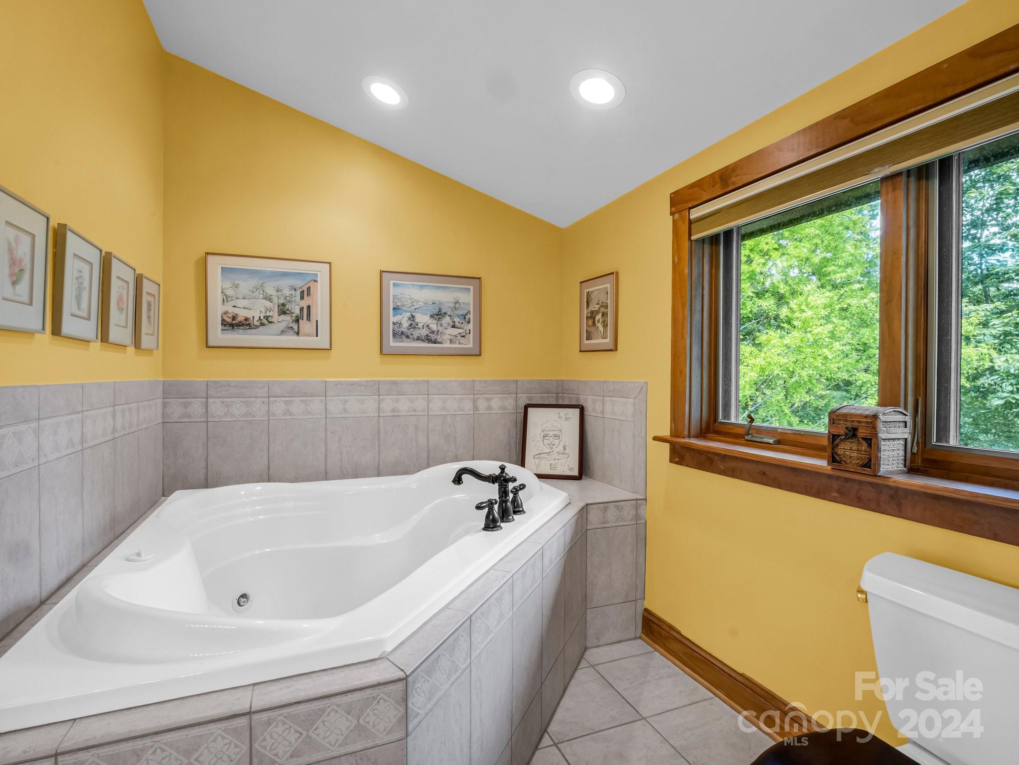 181 Highland Heights Property Photo 27