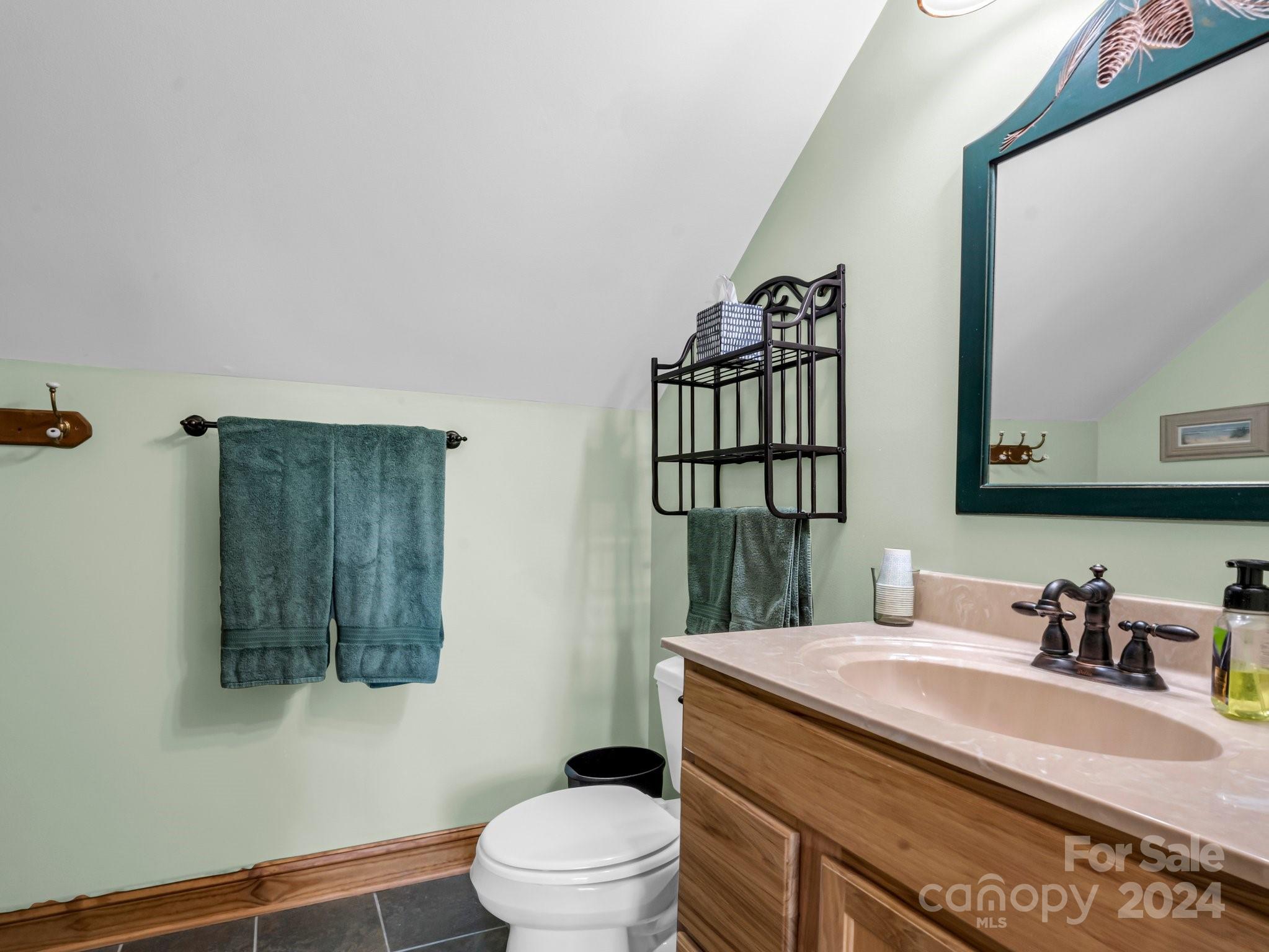 181 Highland Heights Property Photo 32
