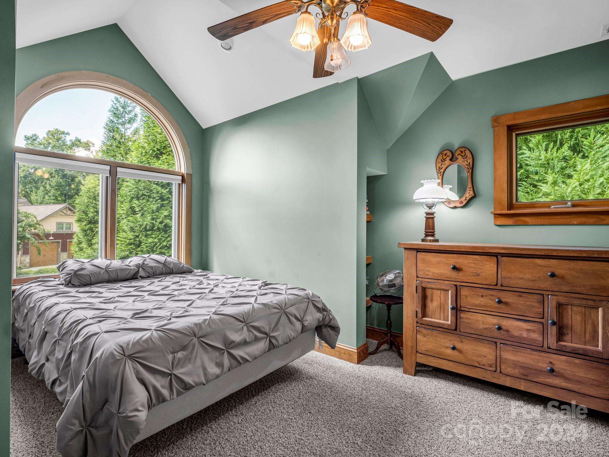 181 Highland Heights Property Photo 34
