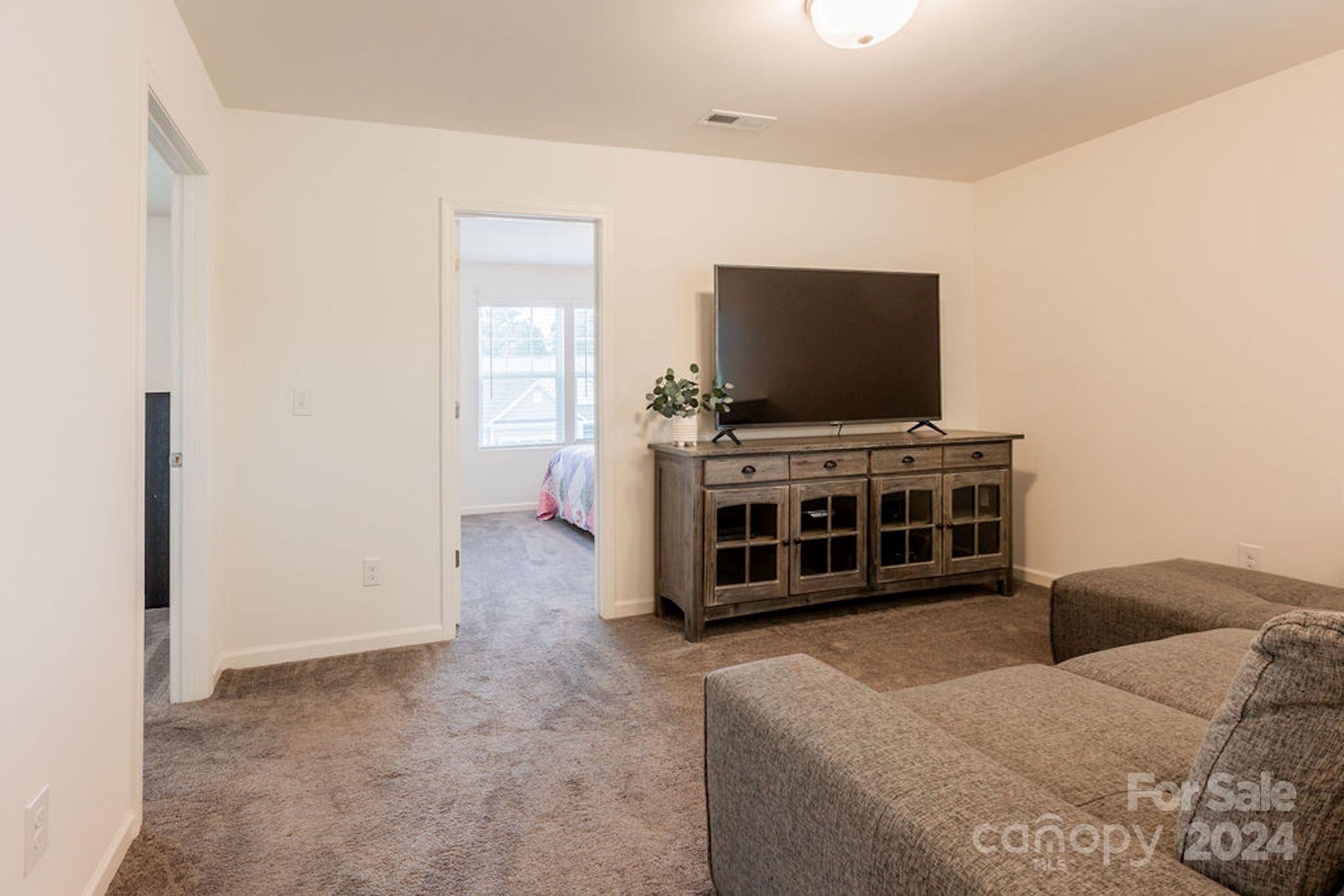 184 Sutters Mill Drive 56 Property Photo 13