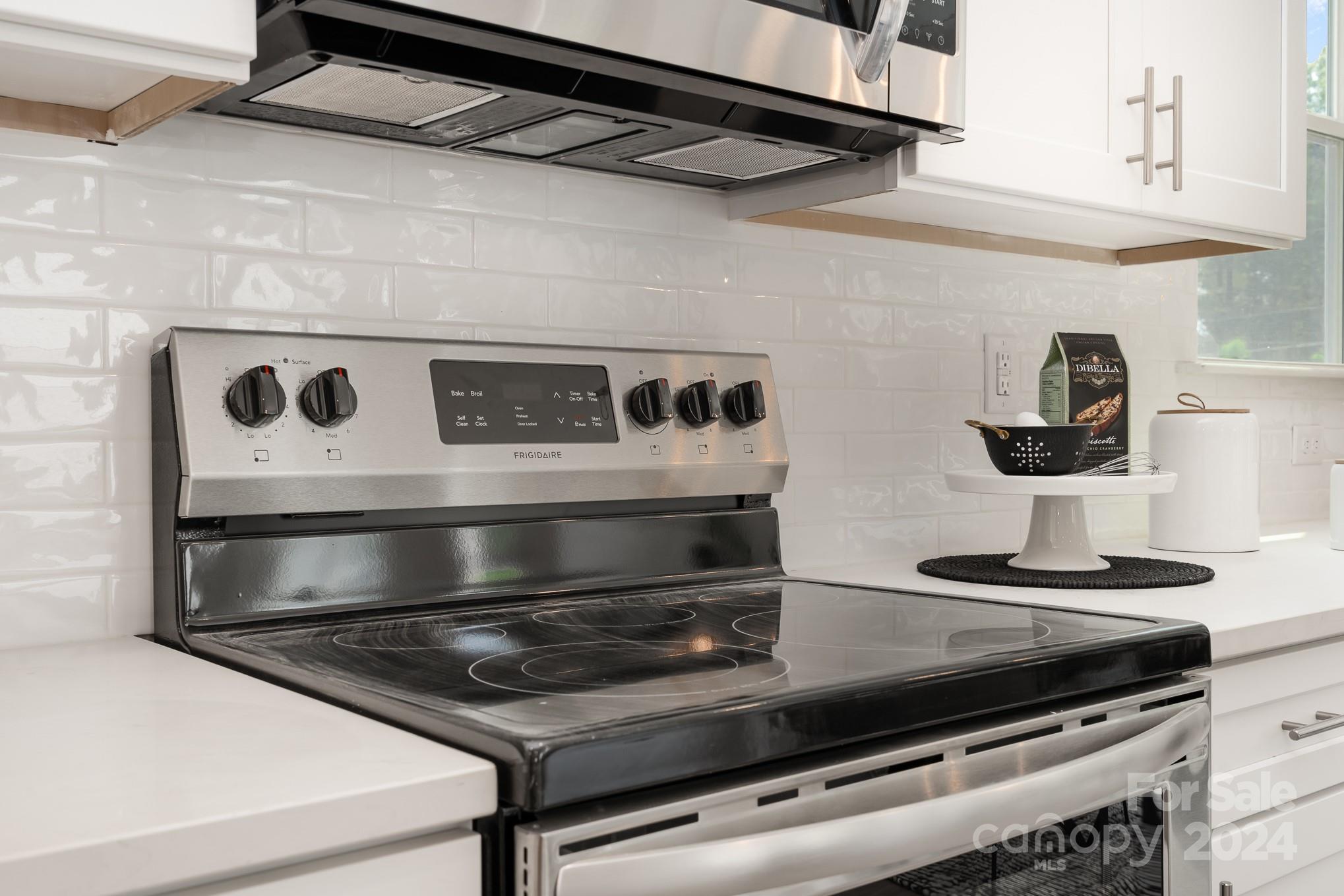 7118 Plott Road Property Photo 17