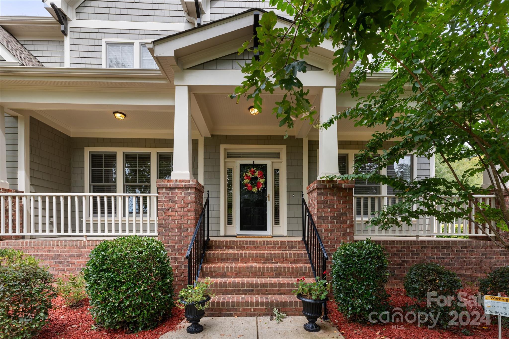 1668 Cunningham Drive Property Photo 2