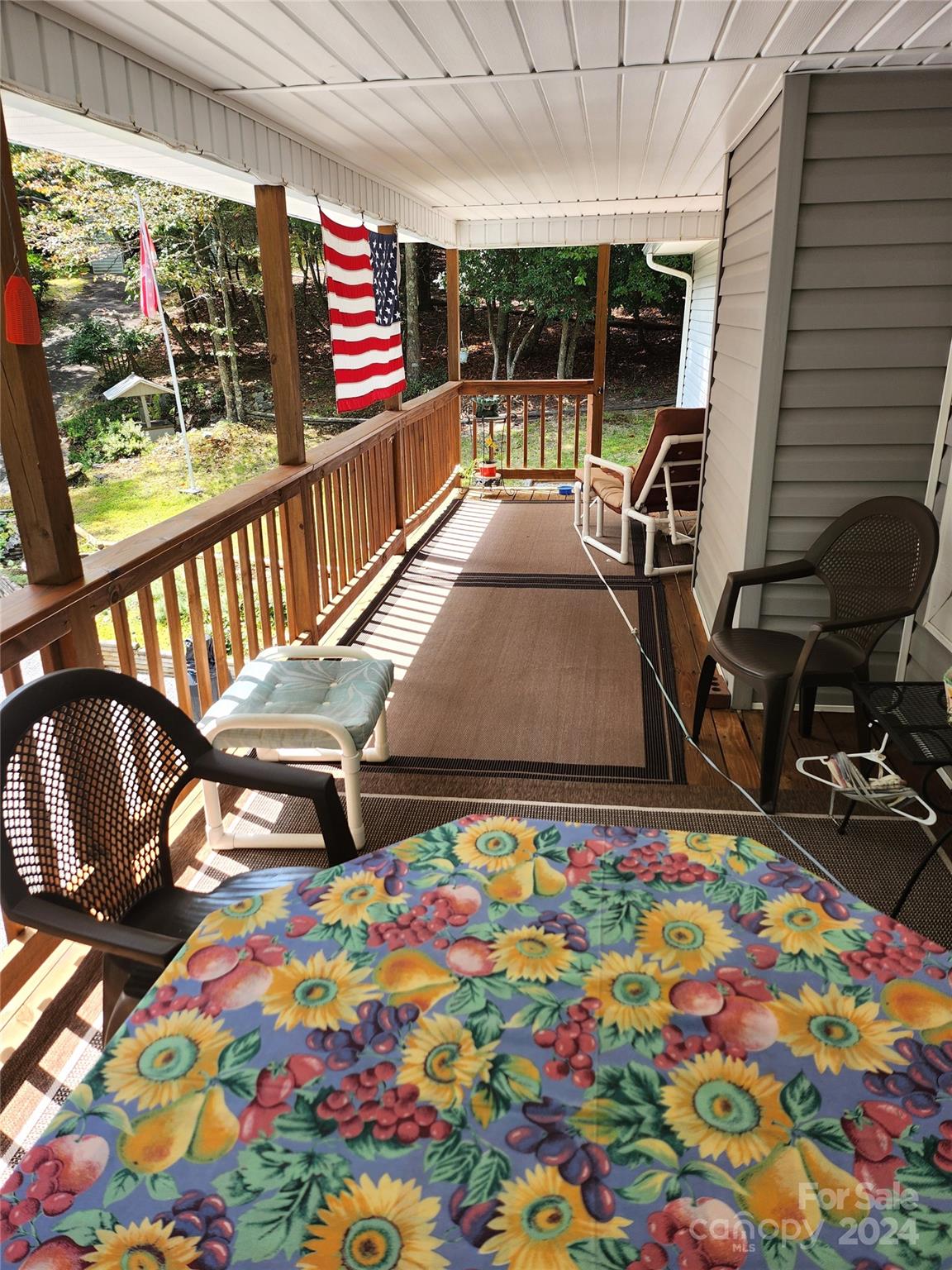 108 Easy Street Property Photo 2