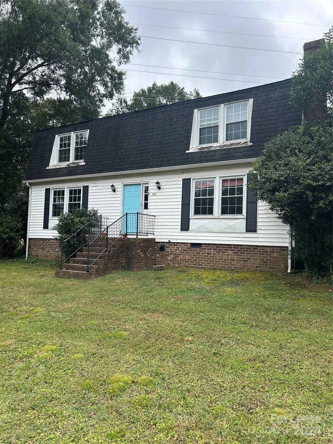 204 Grey Road Property Photo 1