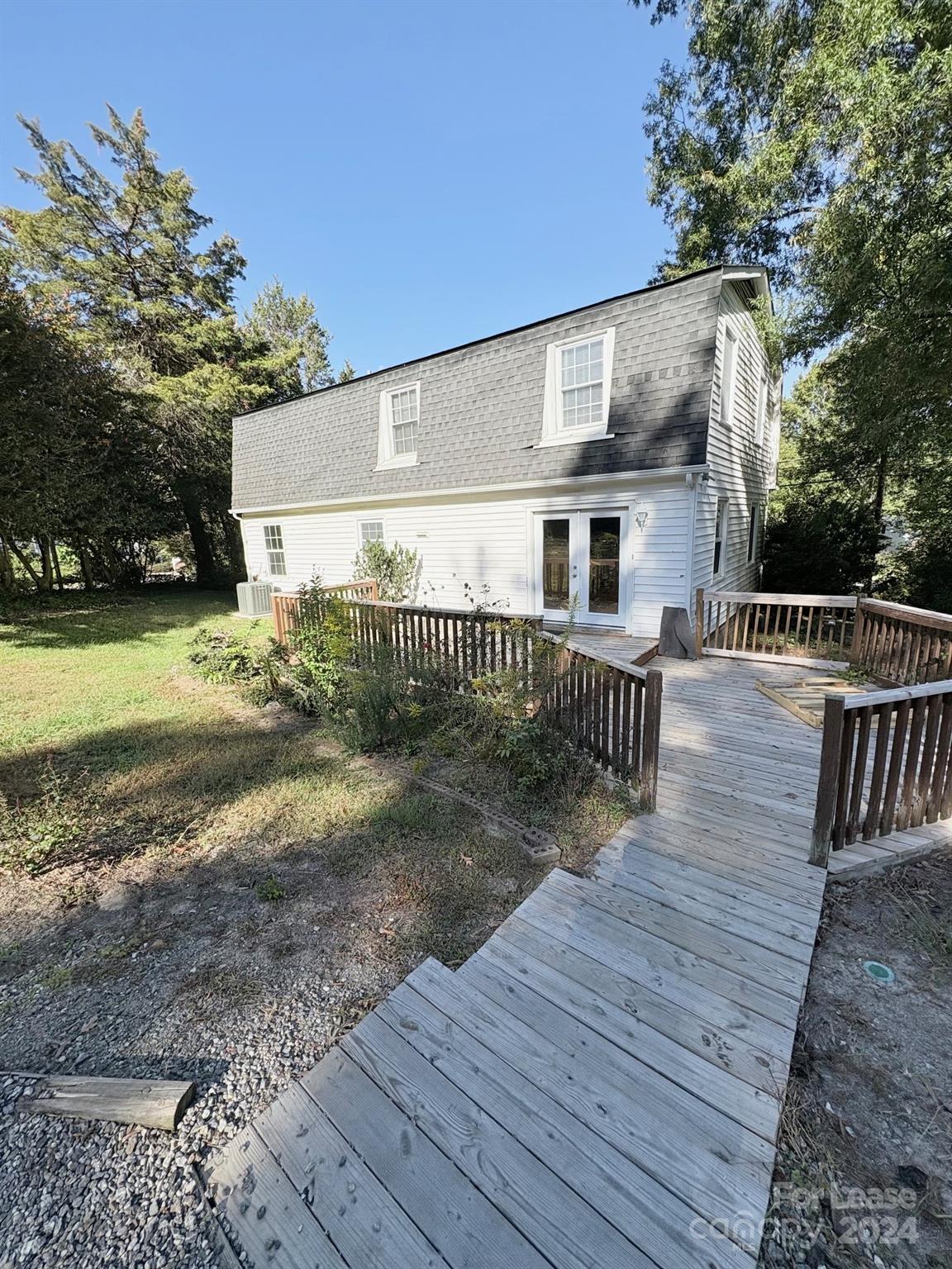 204 Grey Road Property Photo 15