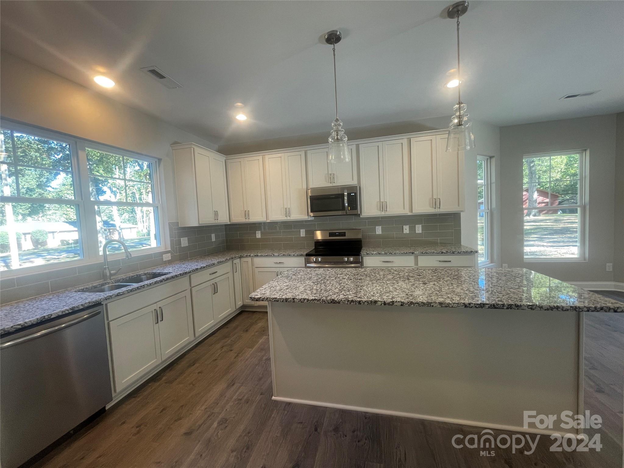 2116 Wilson Avenue Property Photo 4