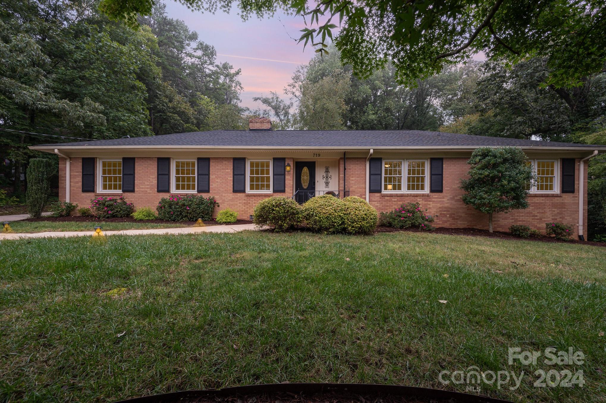 719 Madras Lane Property Photo 1